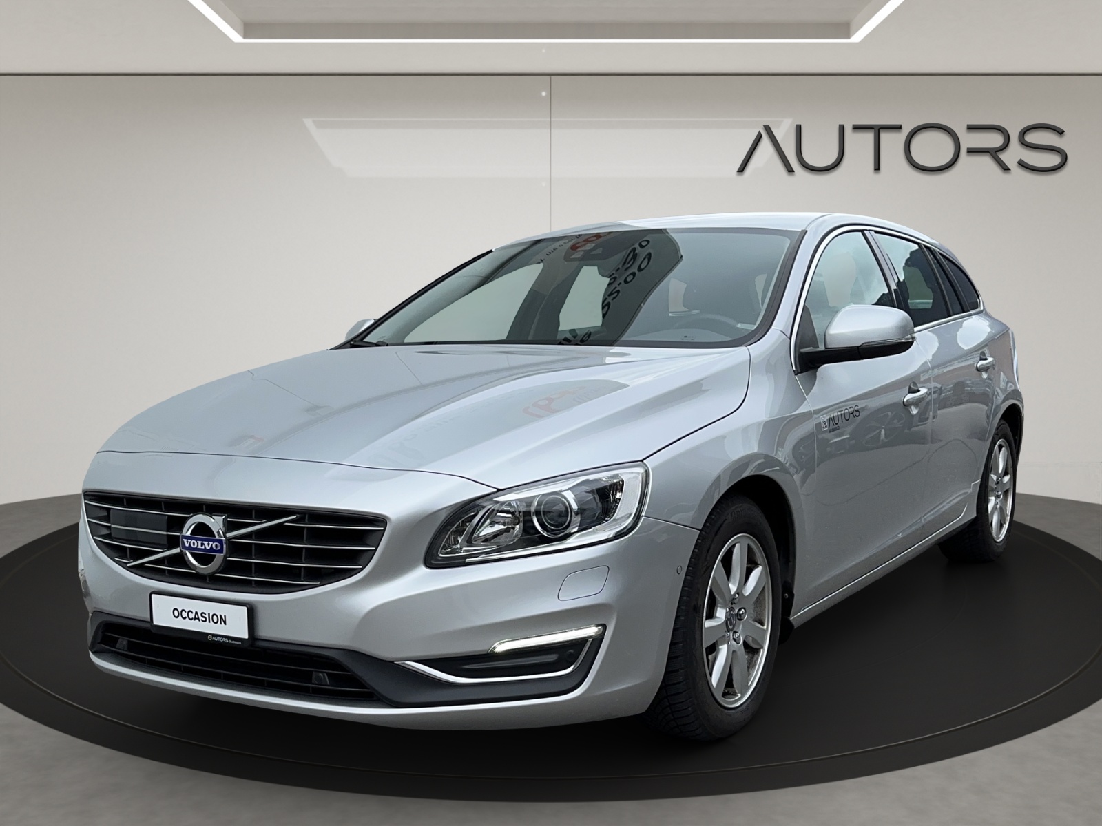 VOLVO V60 D5 Summum Geartronic