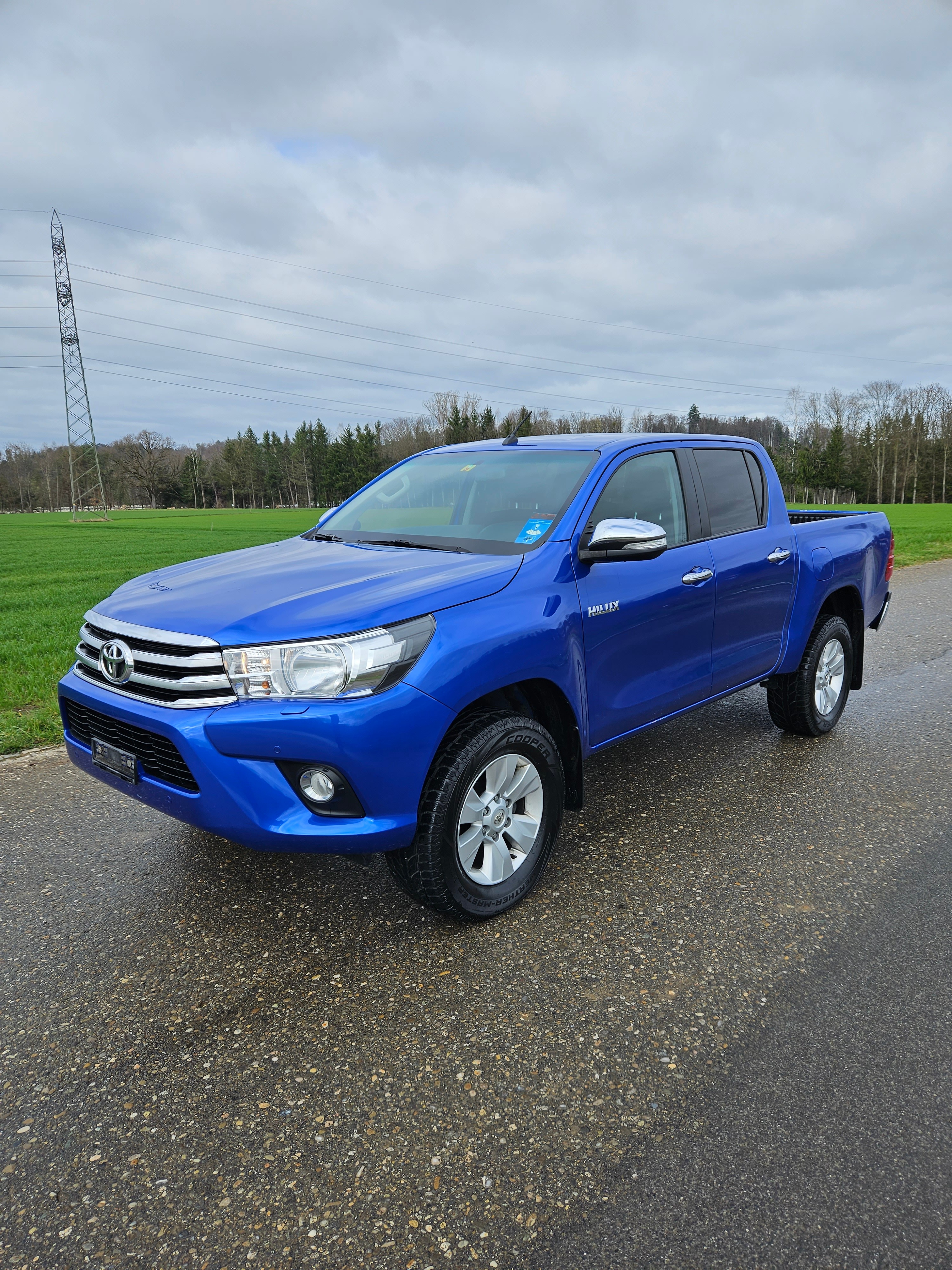 TOYOTA Toyota Hilux 2.4D