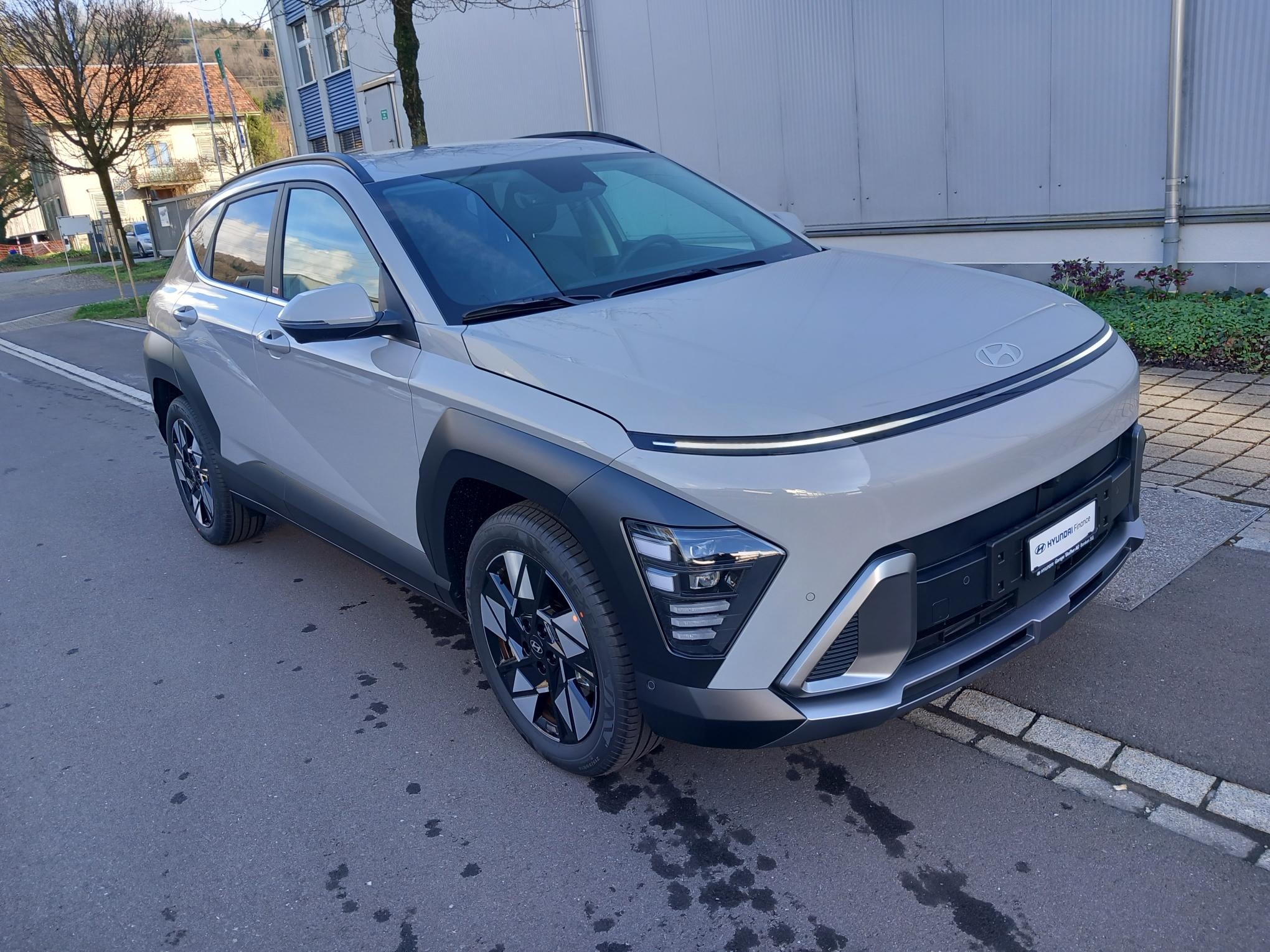 HYUNDAI Kona 1.6 T-GDi Amplia 4WD DCT