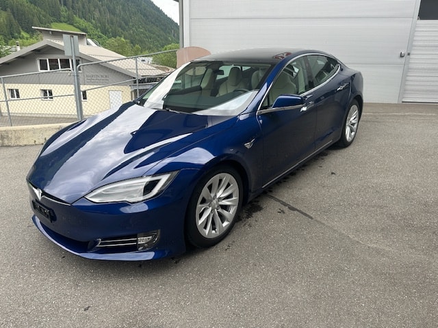 TESLA Model S 100 D