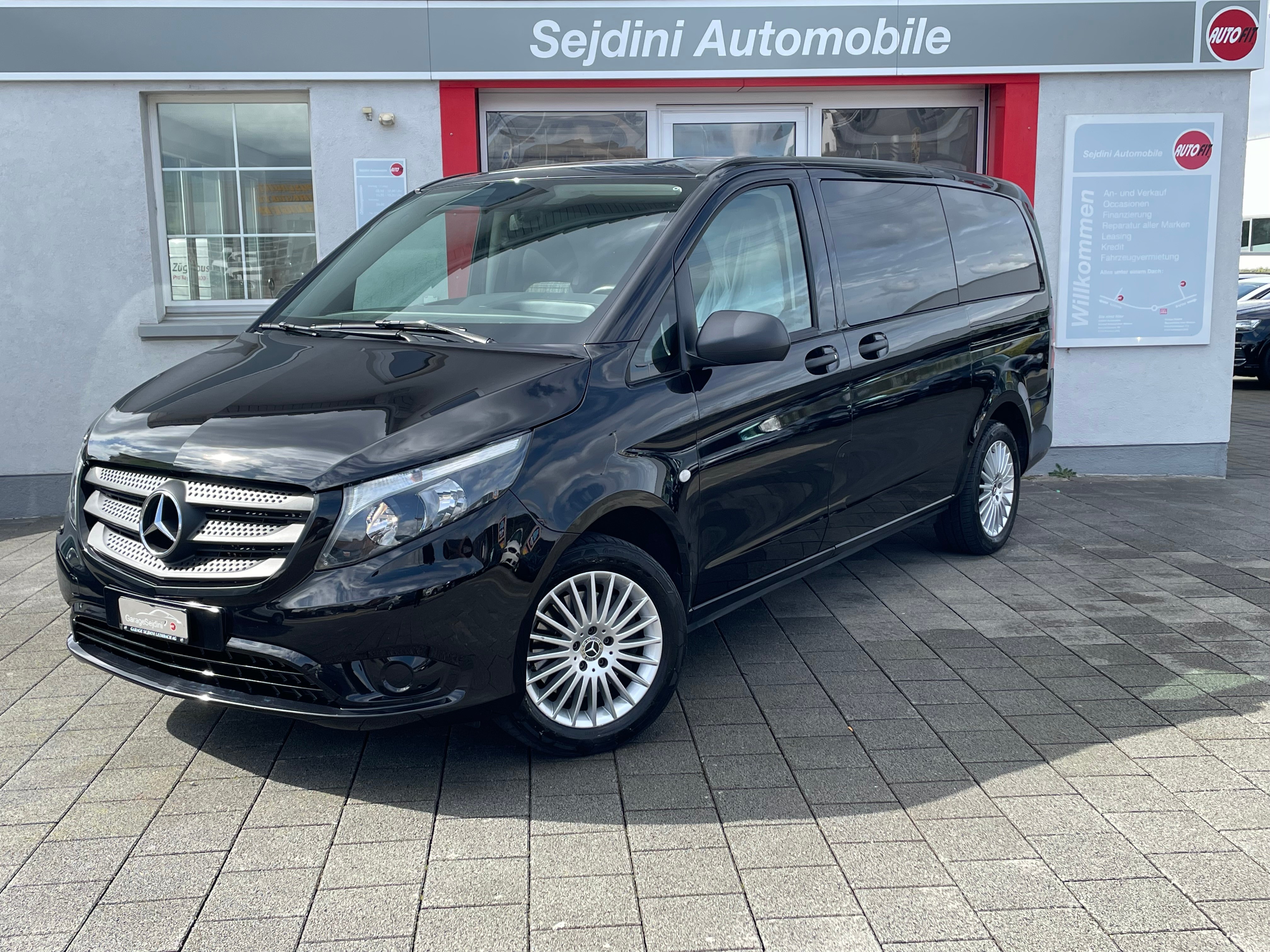 MERCEDES-BENZ Vito 116 CDI Lang Select Tourer 4Matic 9G-Tronic