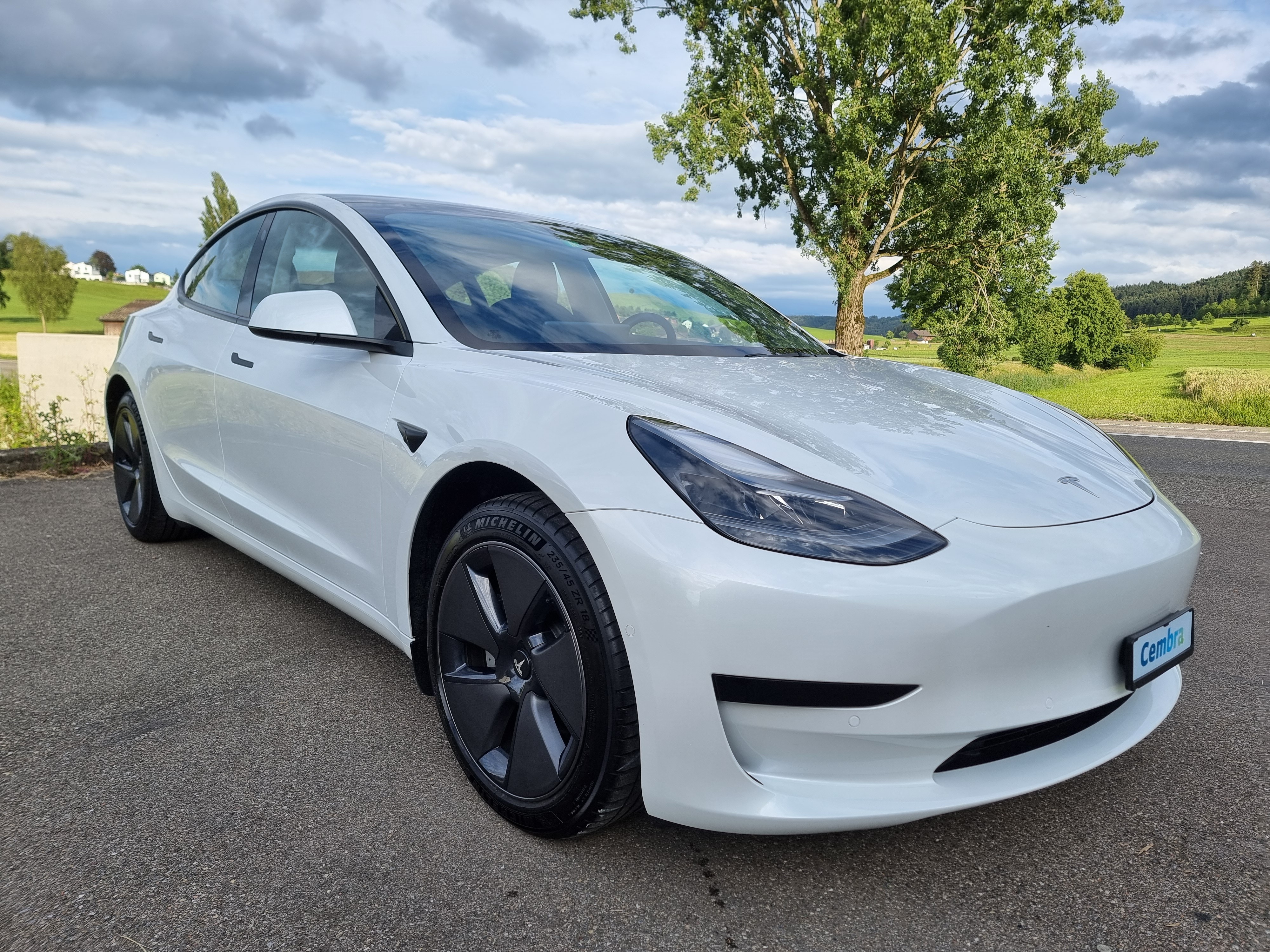 TESLA Model 3