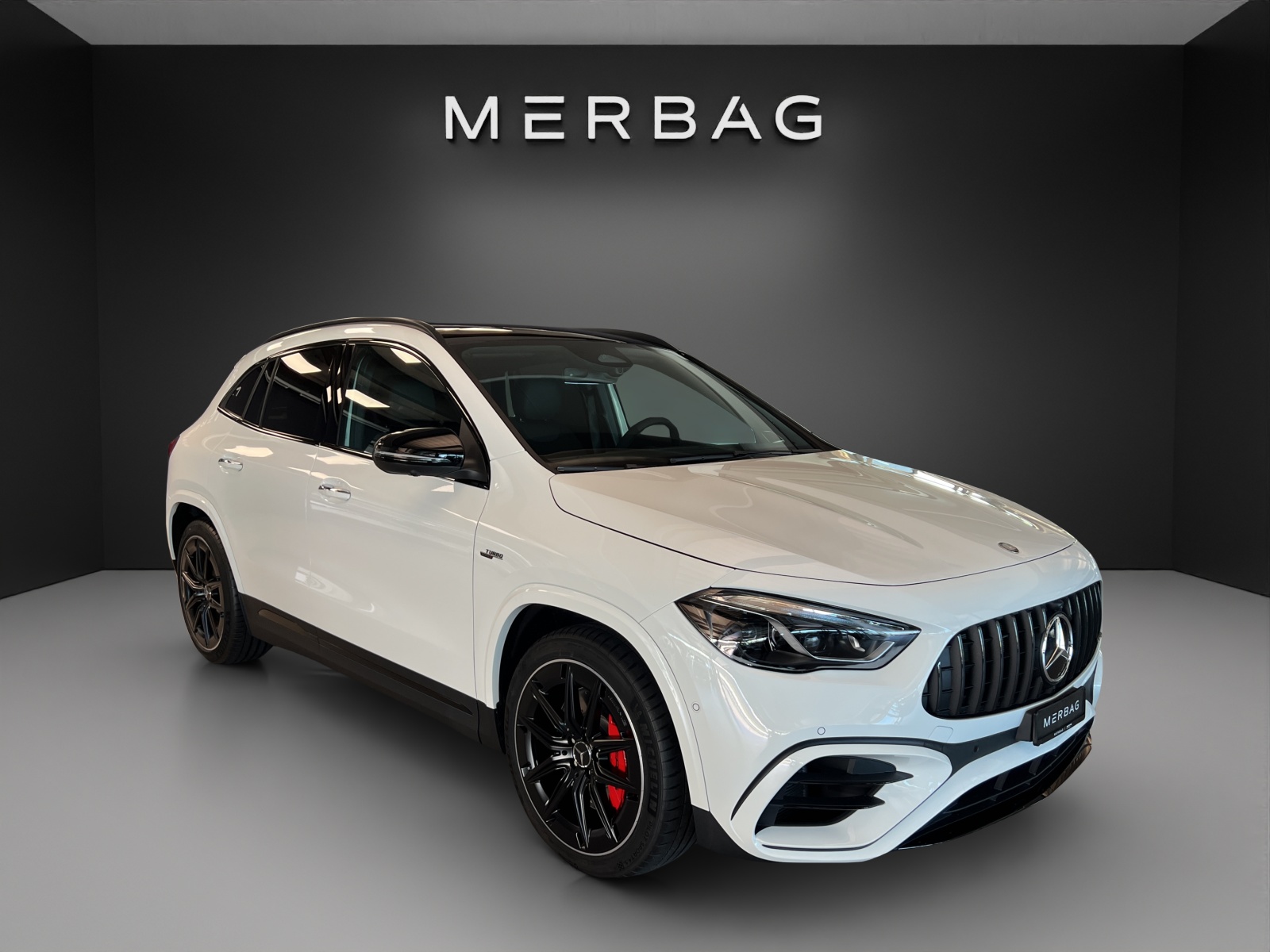 MERCEDES-BENZ GLA AMG 45 S 4M+8G-DCT