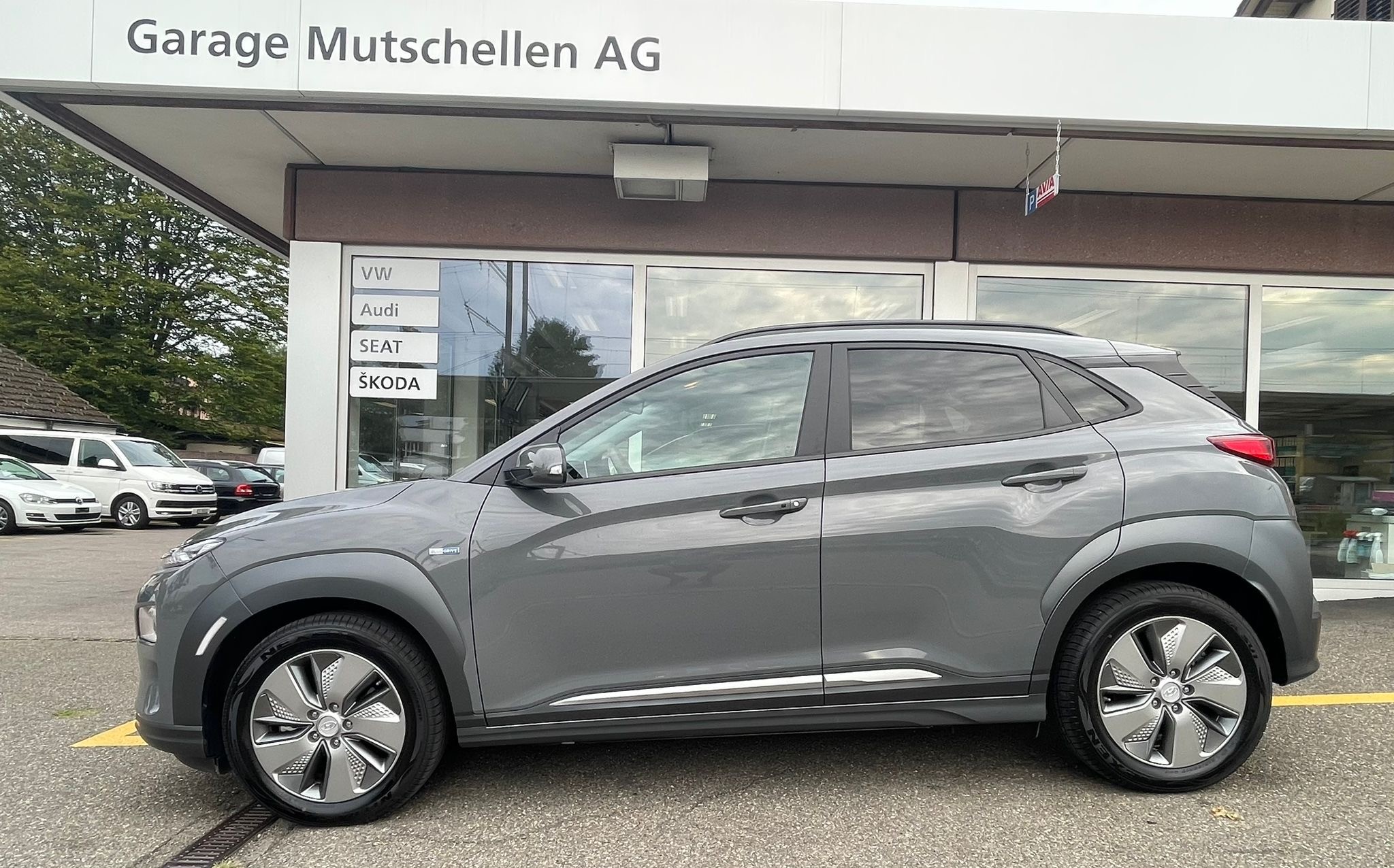 HYUNDAI Kona EV Bluelink Edition CH-Auto 54% unter NP Werksgarantie 07/26