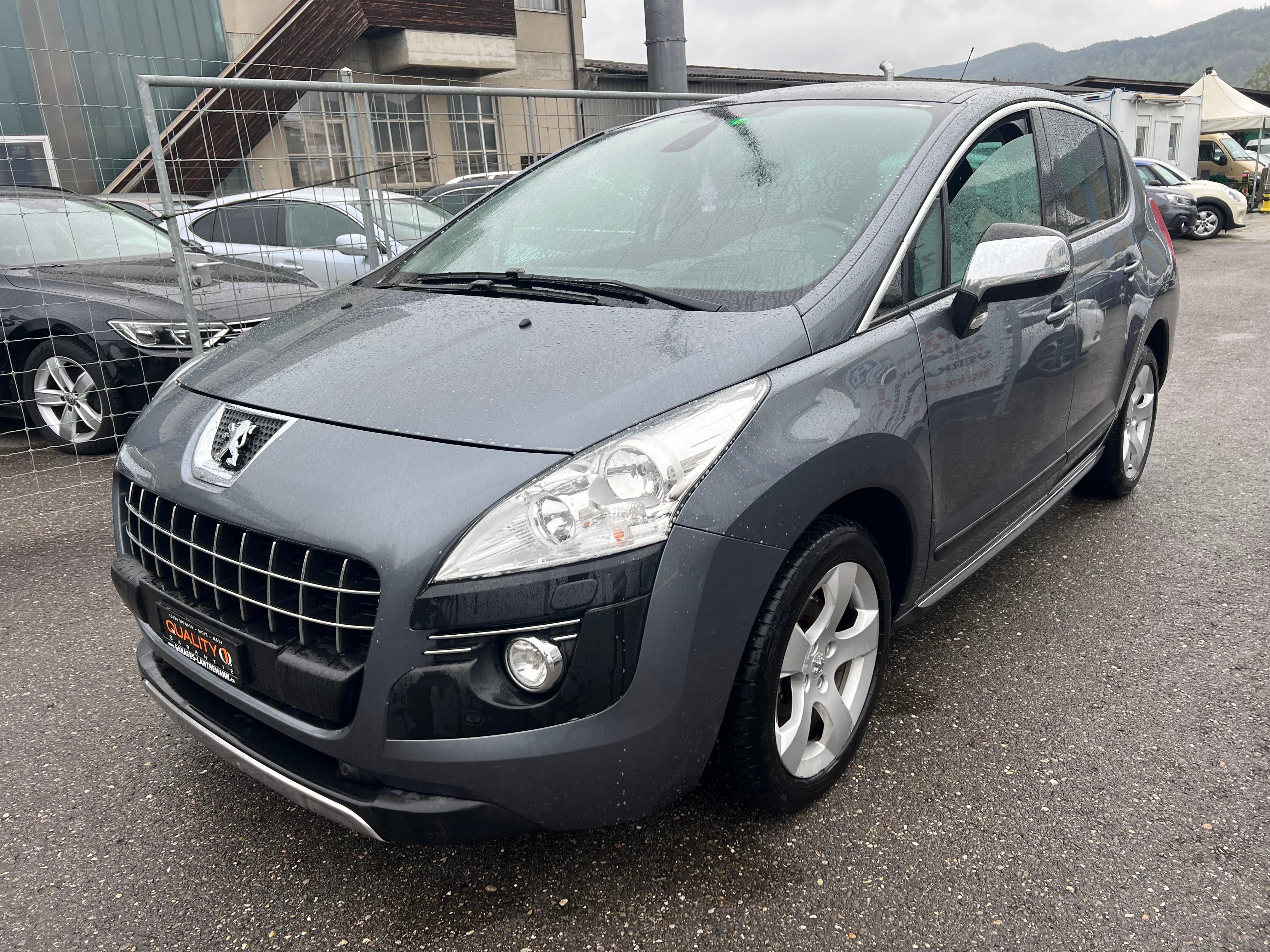 PEUGEOT 3008 1.6 16V T Platinum