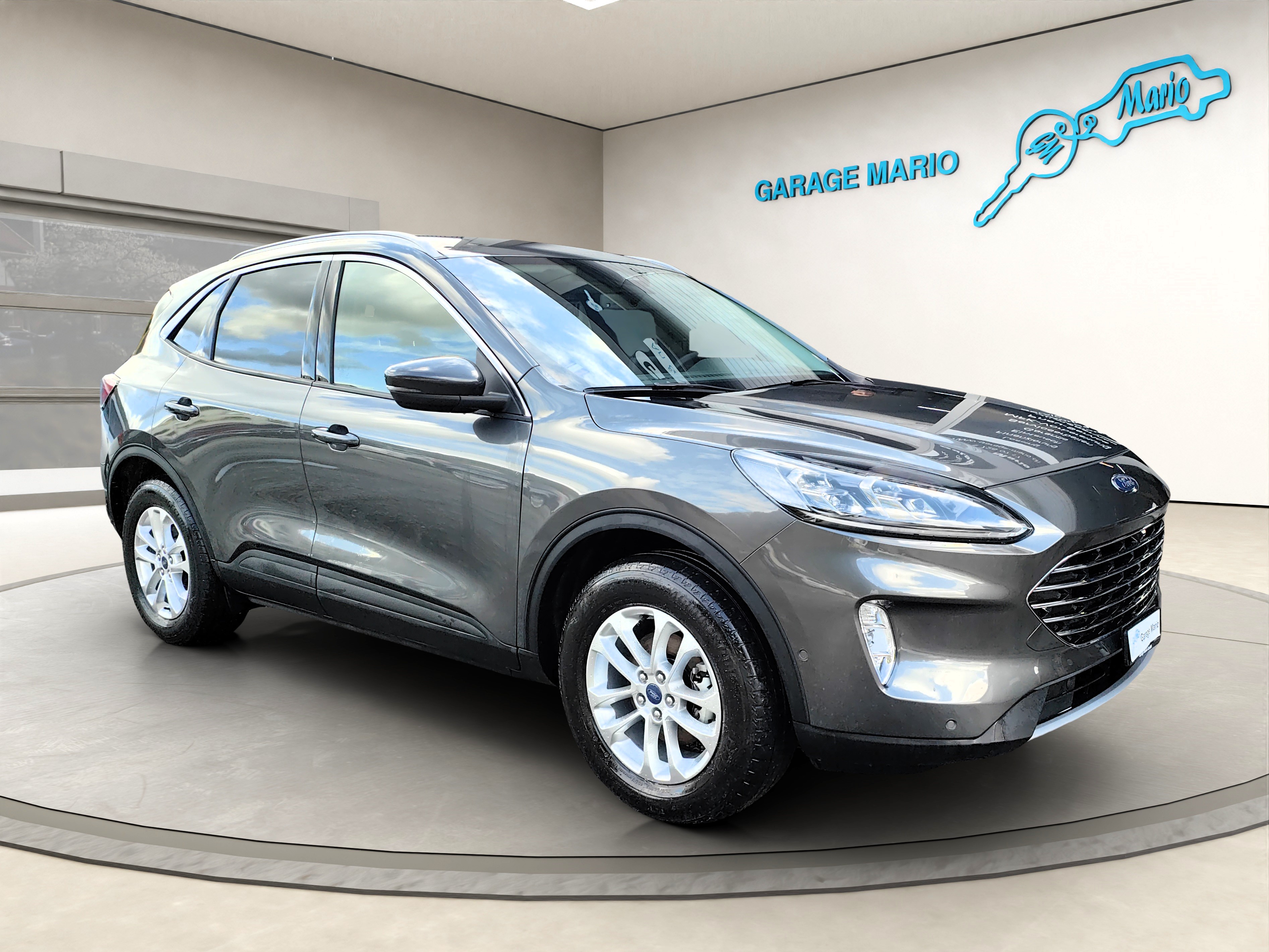 FORD Kuga 2.5 FHEV Titanium X 4WD