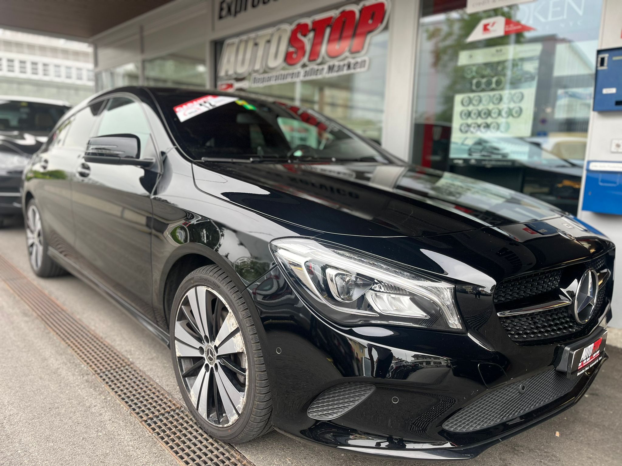 MERCEDES-BENZ CLA Shooting Brake 200 Night Star 7G-DCT