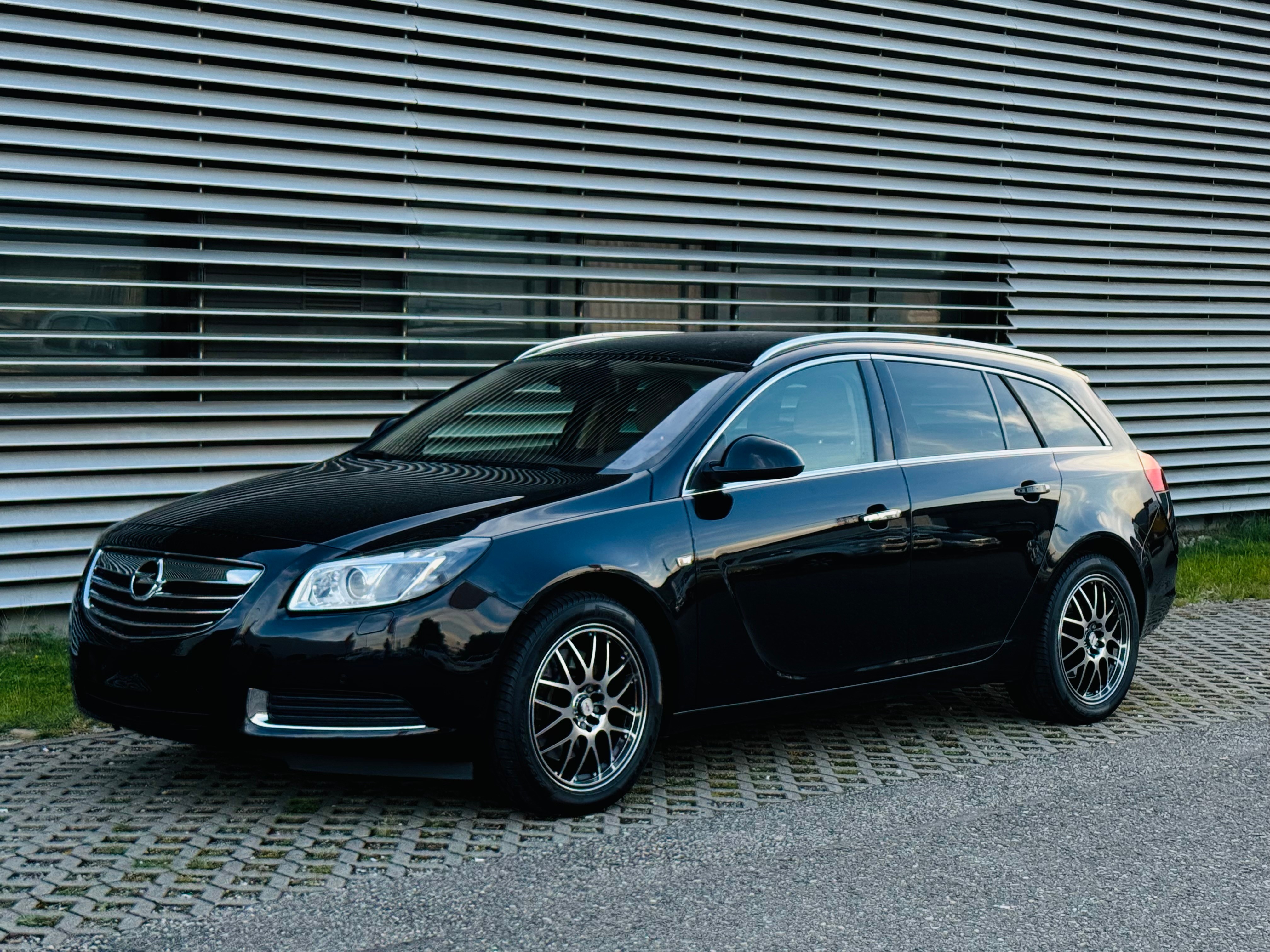 OPEL Insignia ST 2.8 Turbo Sport 4WD Aut.