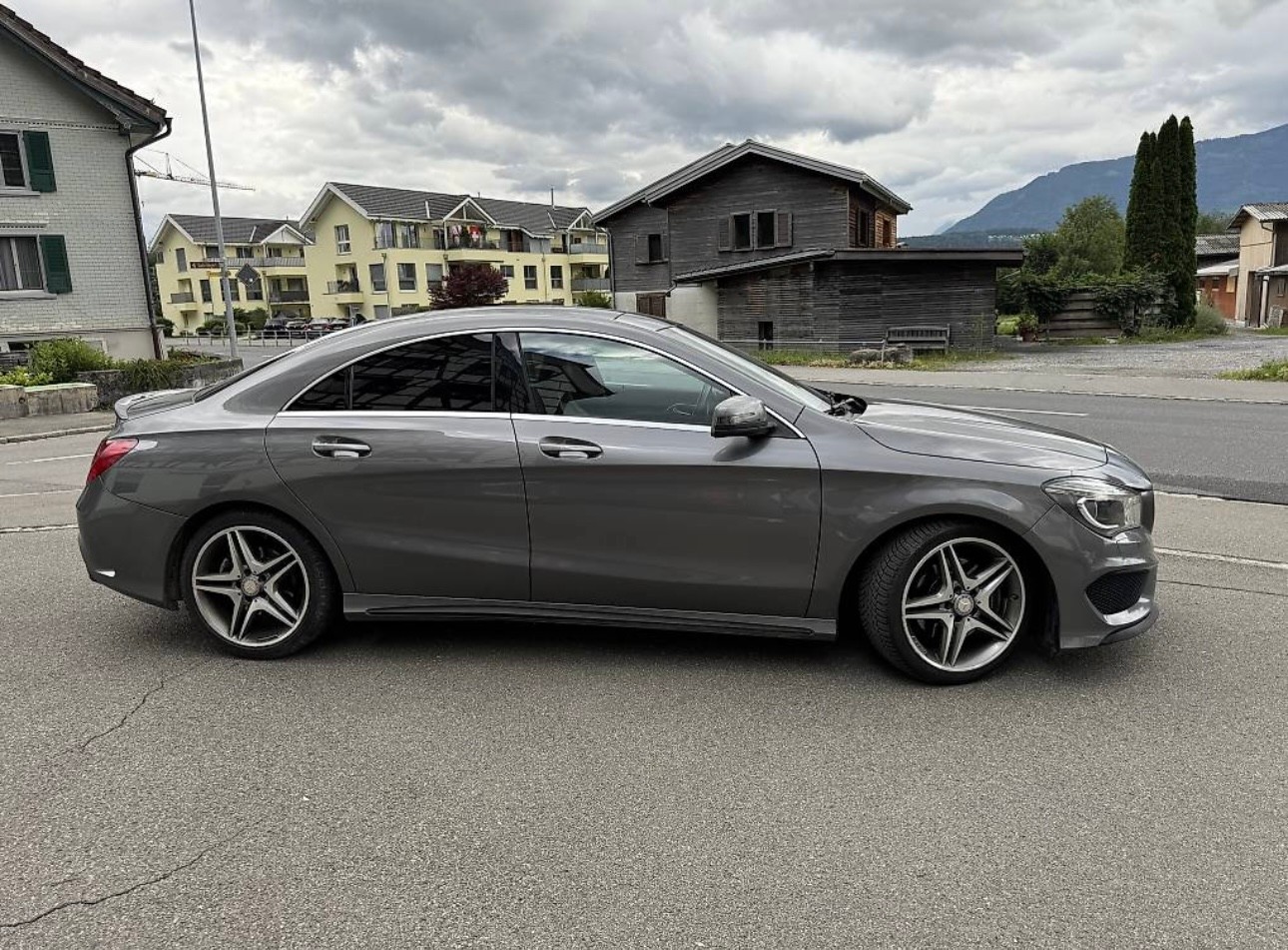 MERCEDES-BENZ CLA 220 CDI AMG Line 7G-DCT