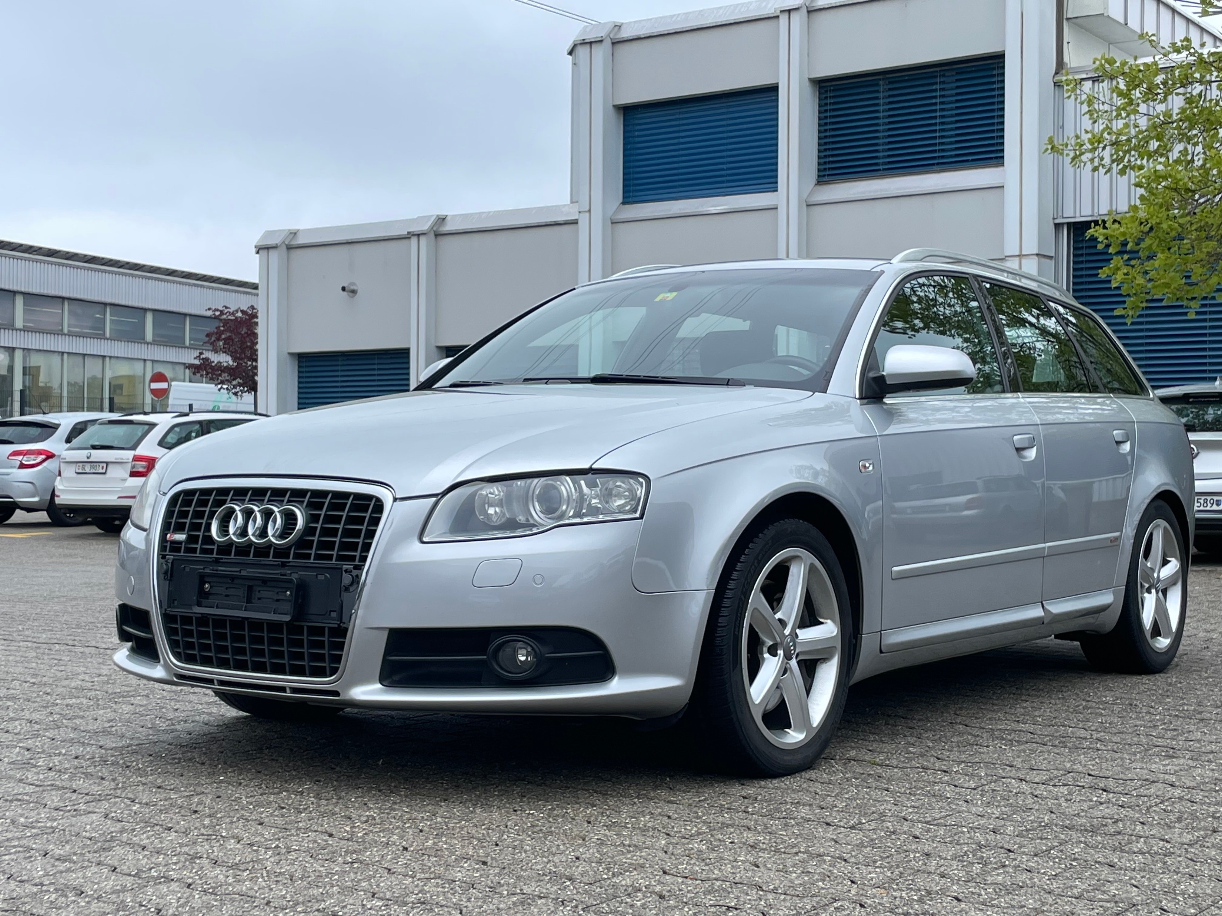 AUDI A4 Avant 3.2 FSI quattro