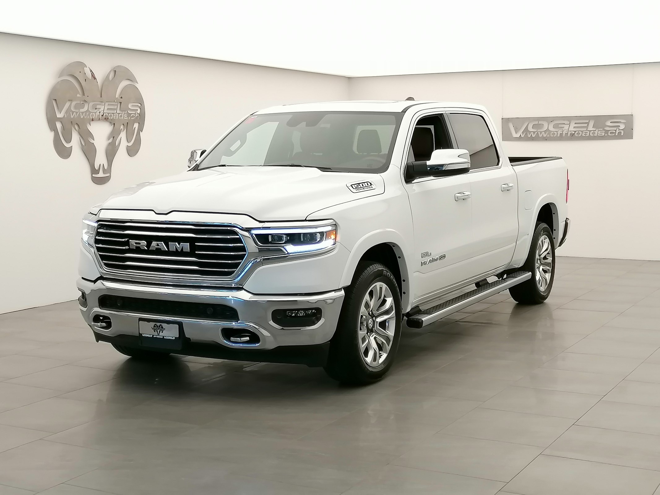 DODGE Ram 1500 5.7 Longhorn eTorque