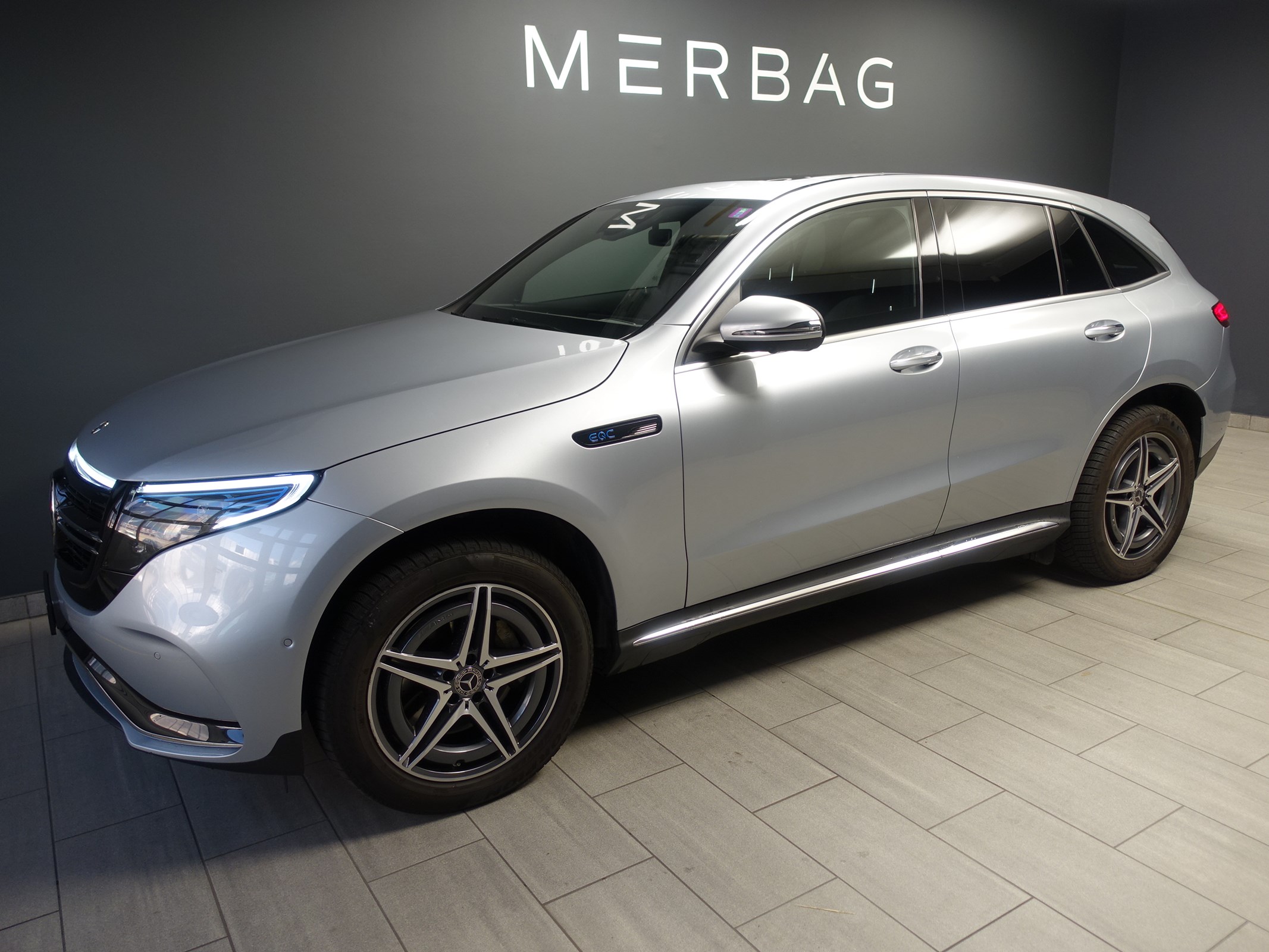 MERCEDES-BENZ EQC 400 AMG Line 4Matic