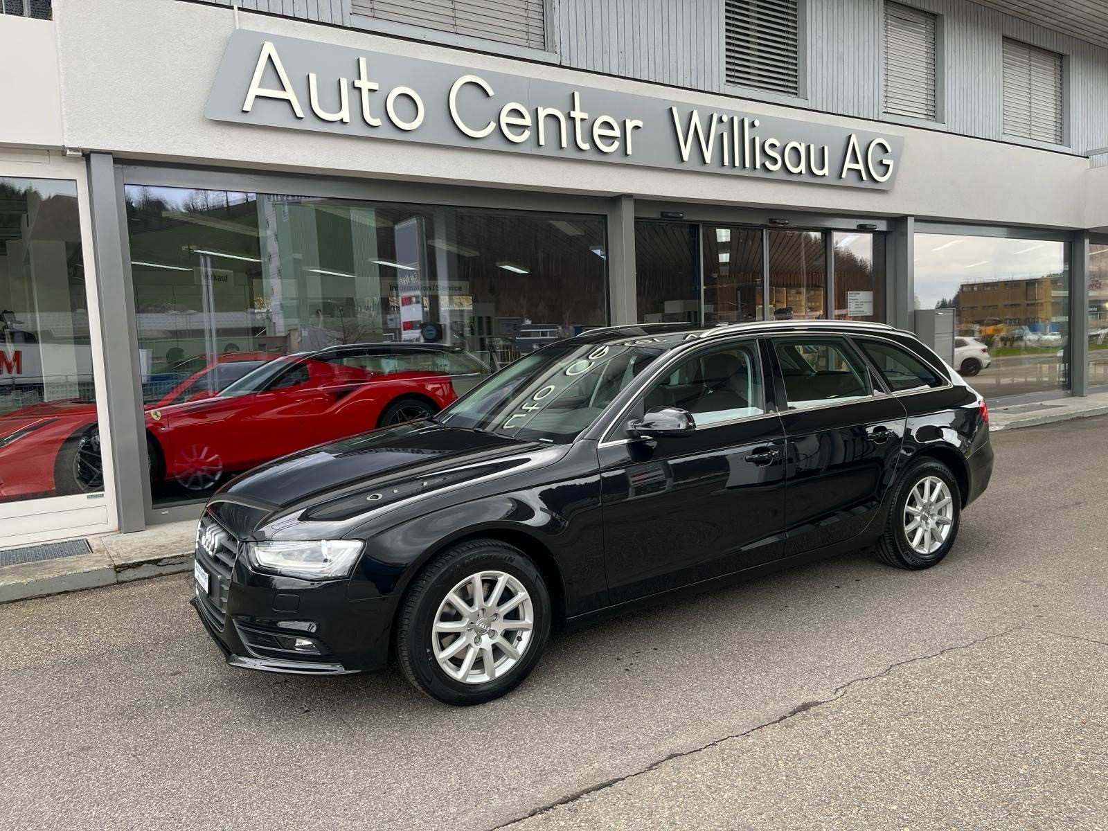 AUDI A4 Avant 2.0 TDI quattro S-tronic S-Line