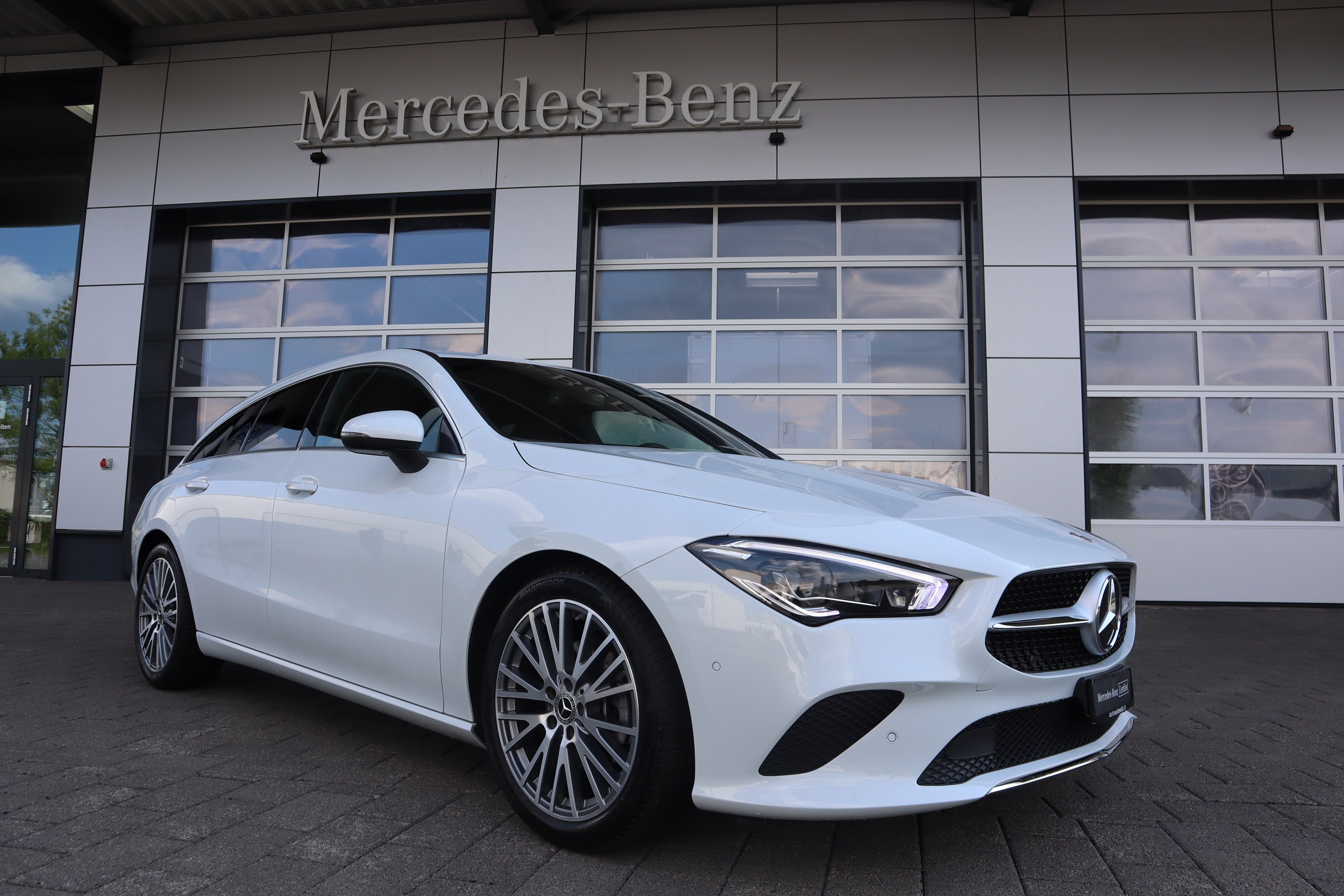 MERCEDES-BENZ CLA Shooting Brake 200 Progressive 7G-DCT