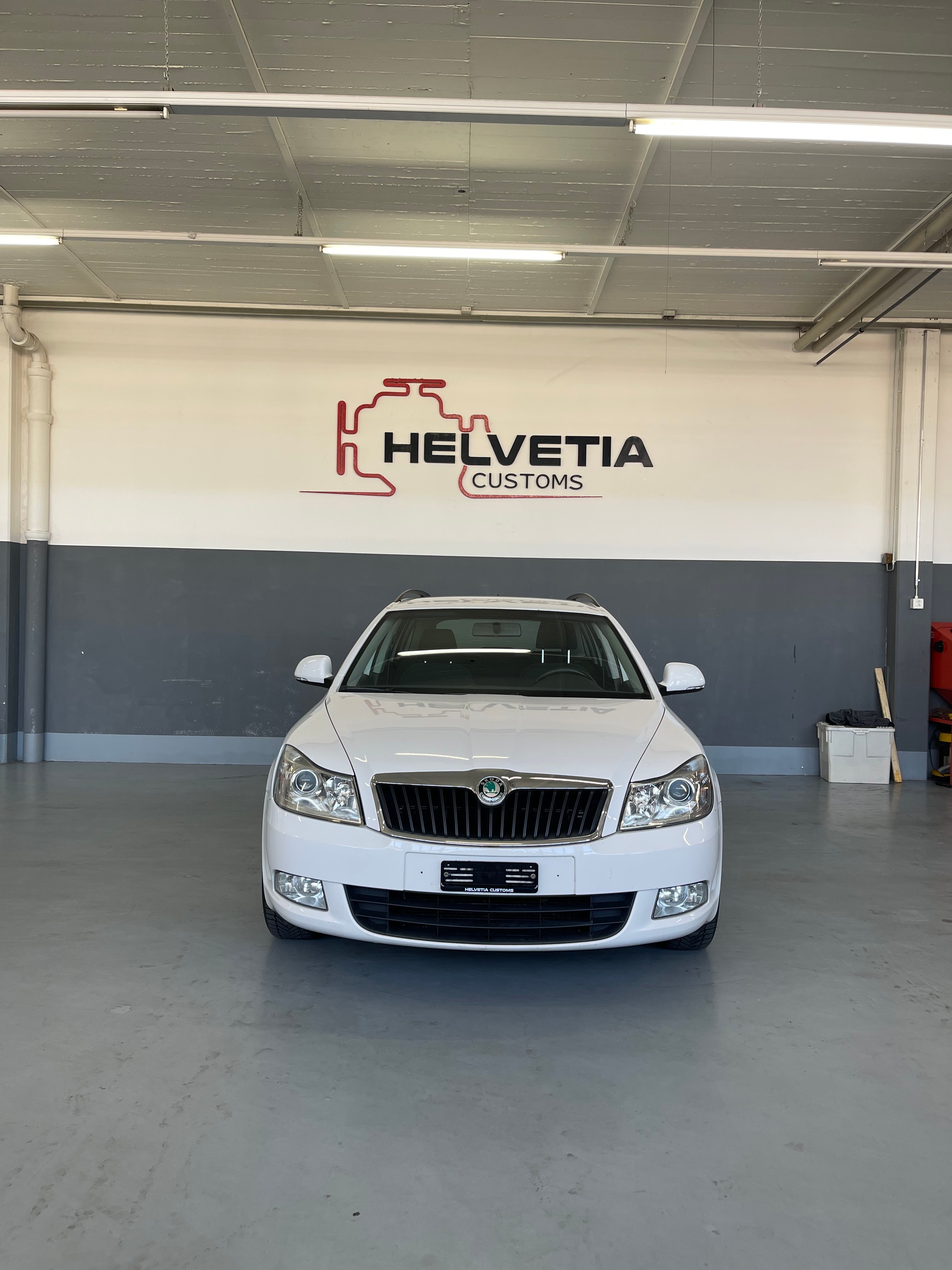 SKODA Octavia Combi 1.6 TDI Ambition DSG