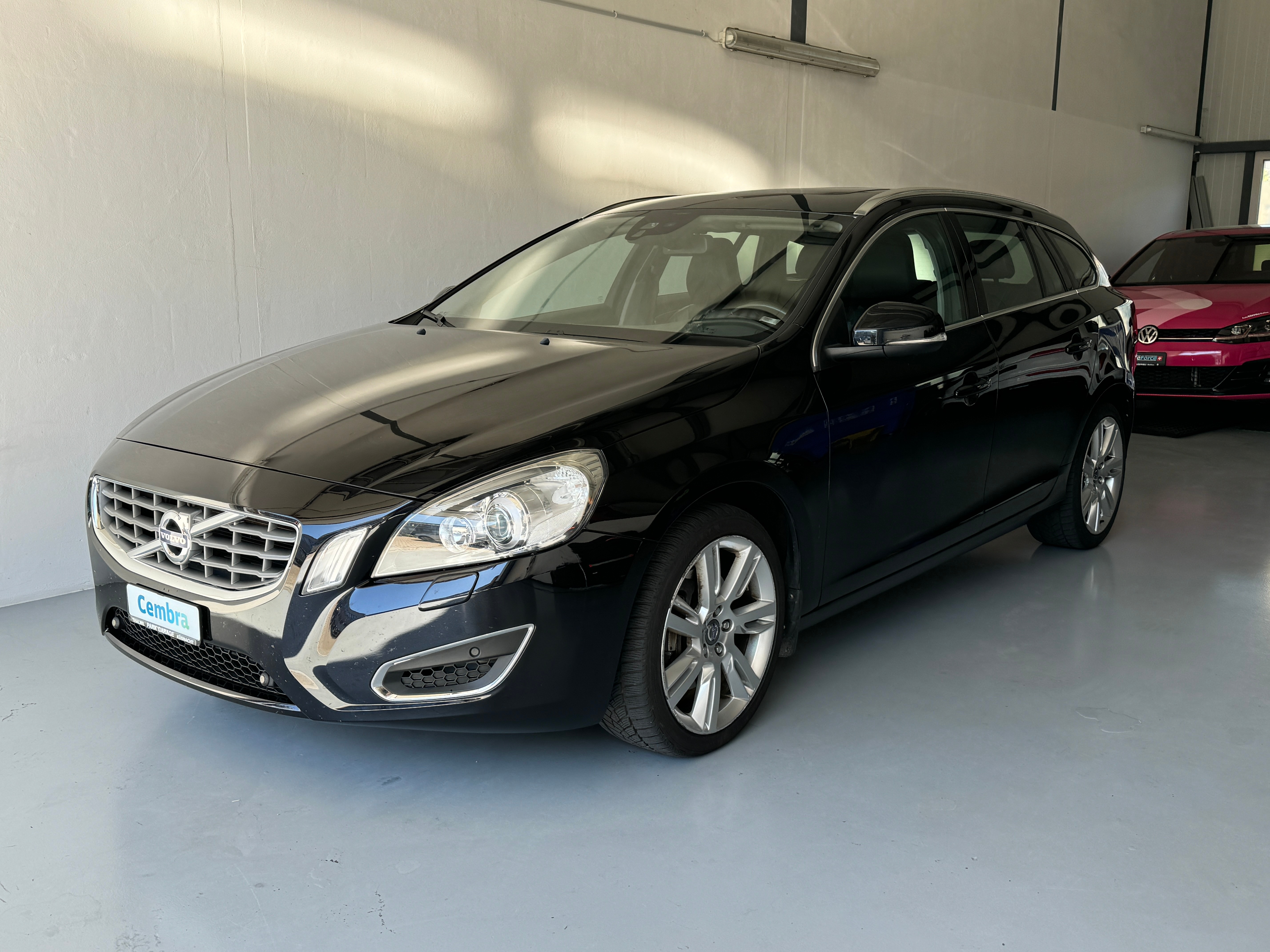 VOLVO V60 D5 Summum Geartronic