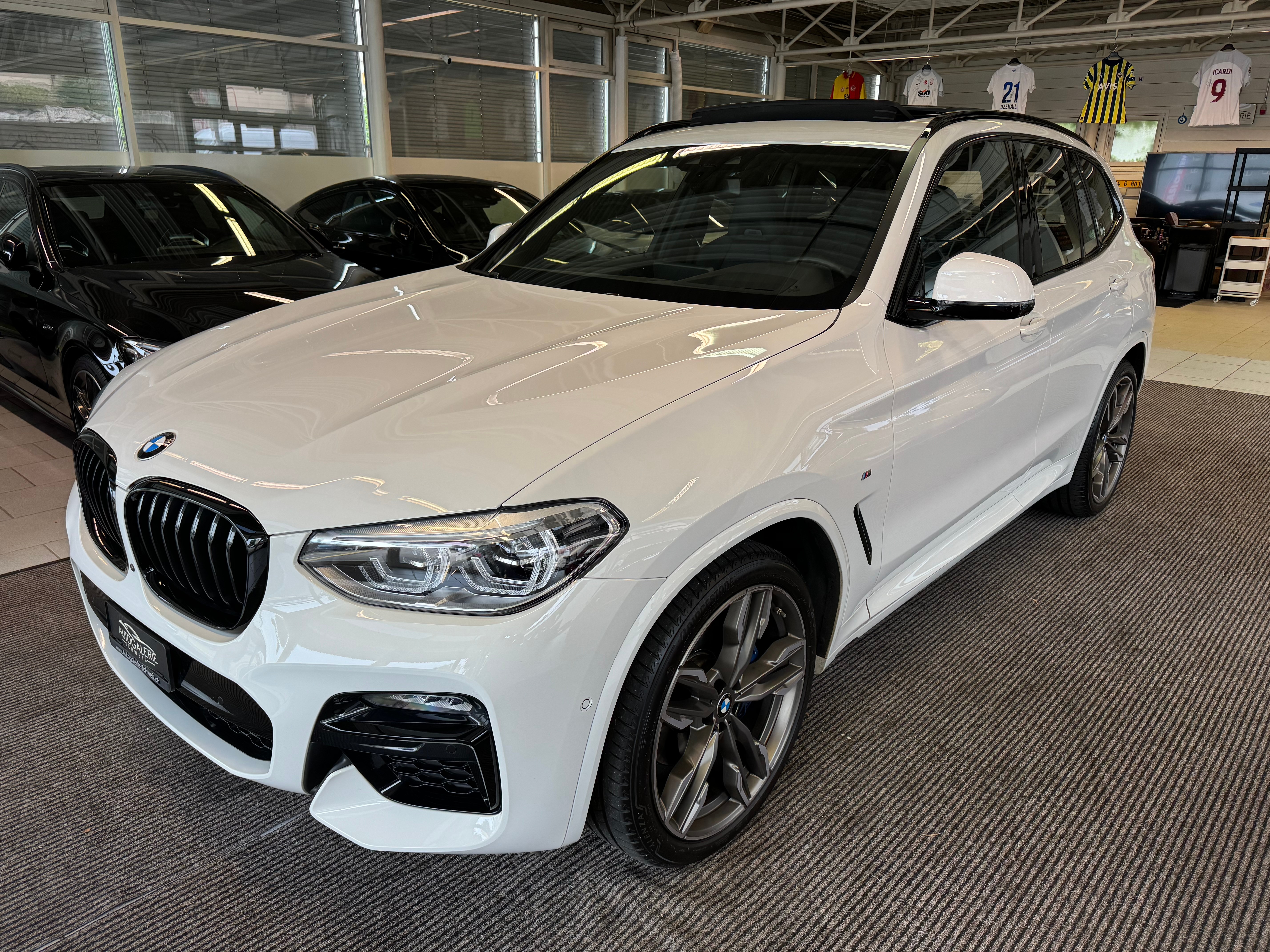 BMW X3 xDrive M40i Steptronic | CH Gratis Service | Panorama | AHK Elektrisch | NP: 109K | M Sitze |