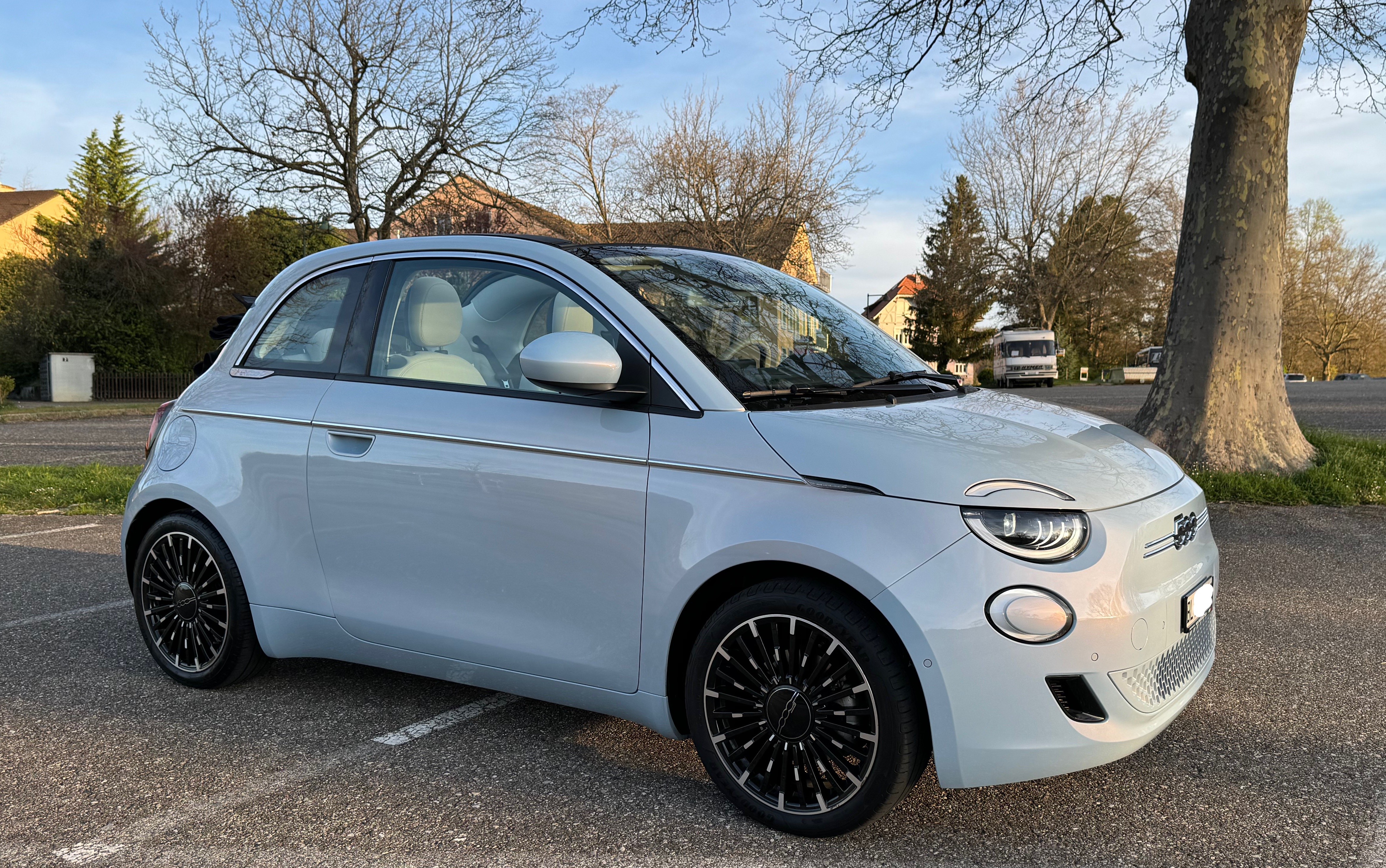 FIAT 500 C electric 87 kW La Prima