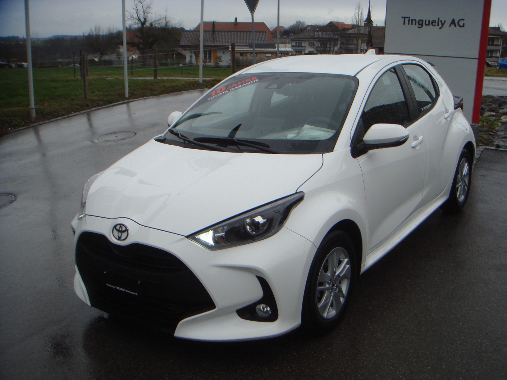 TOYOTA Yaris 1.5 Trend