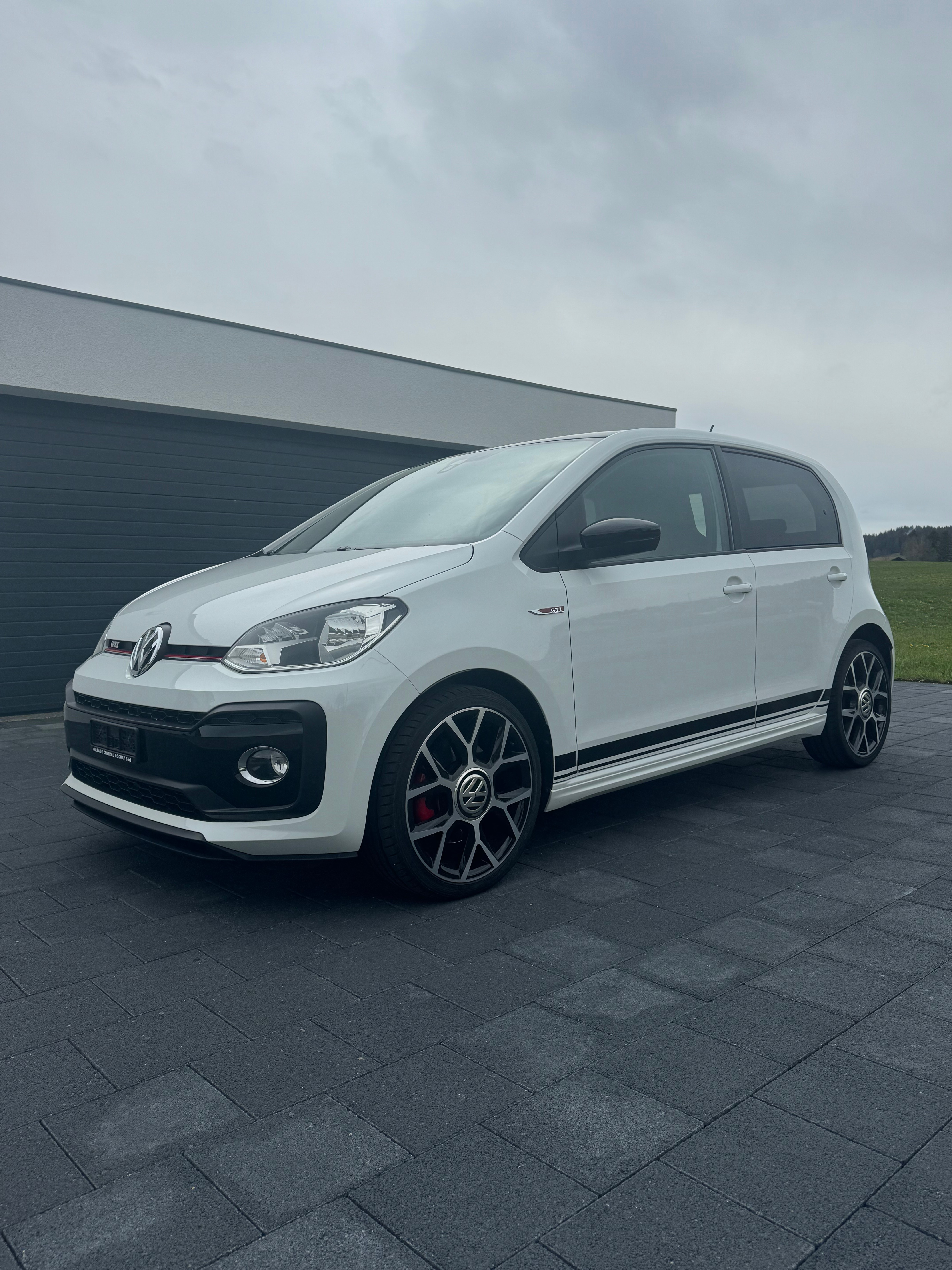 VW Up 1.0 TSI GTI