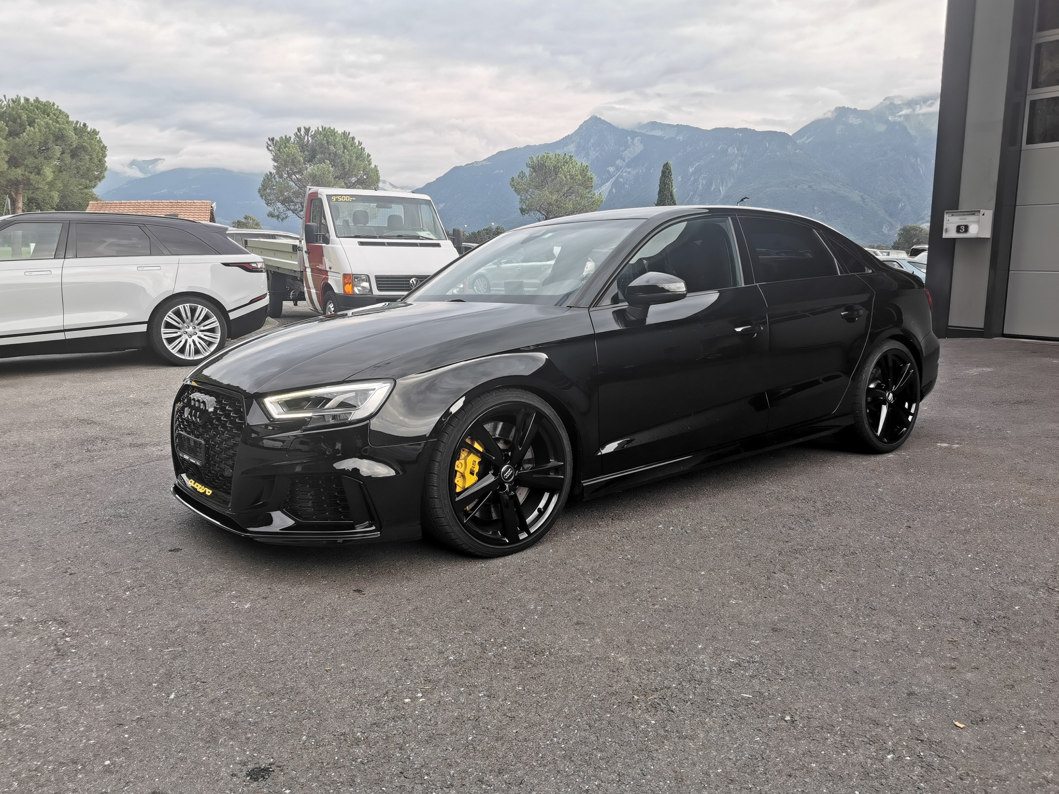 AUDI RS3 Limousine 2.5 TSI quattro S-tronic