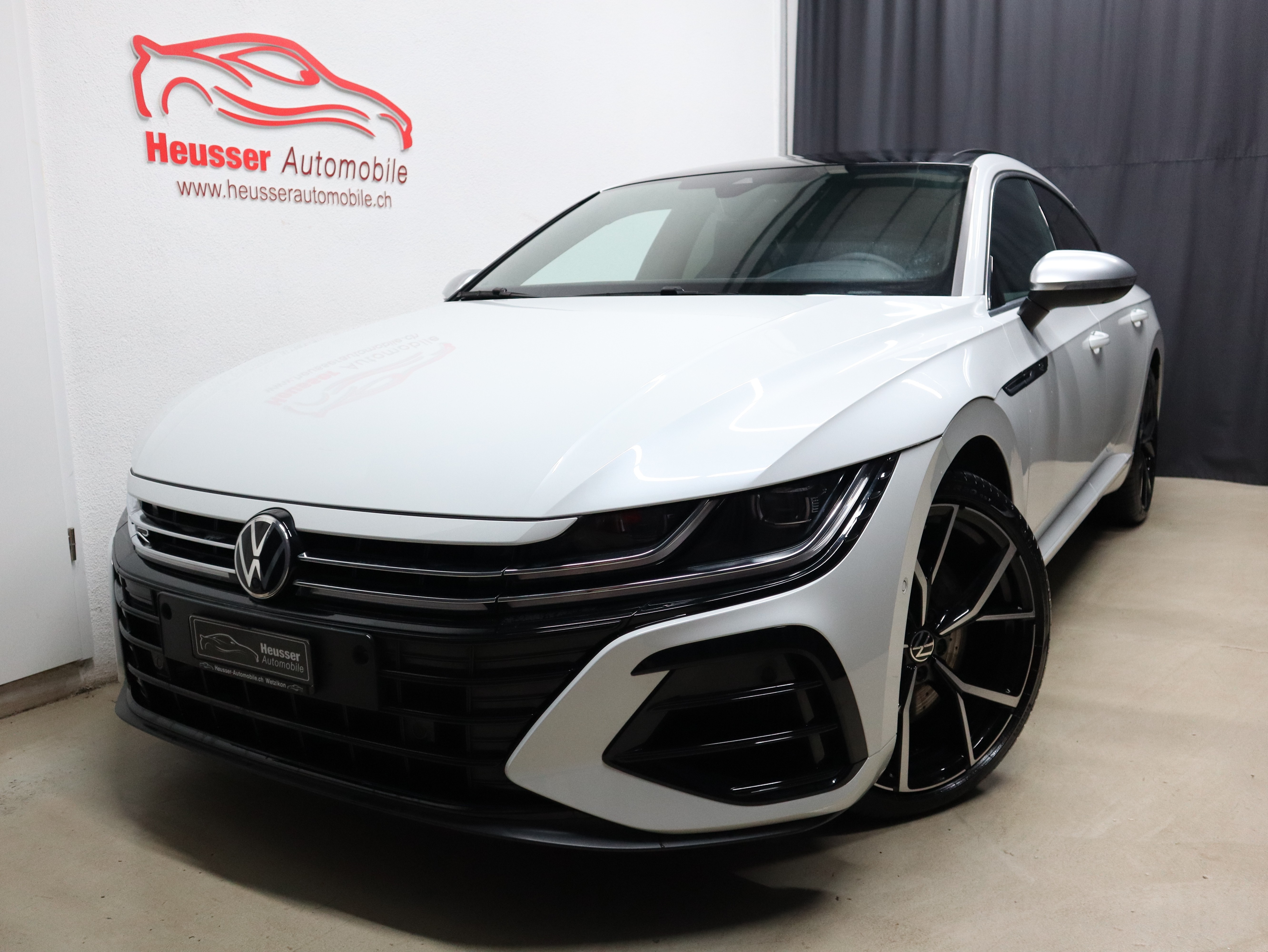 VW Arteon 2.0 TSI R 4Motion DSG - VOLLAUSTATTUNG - Panorama - Leder - Sportsitze - Harman/Kardon - 320 PS