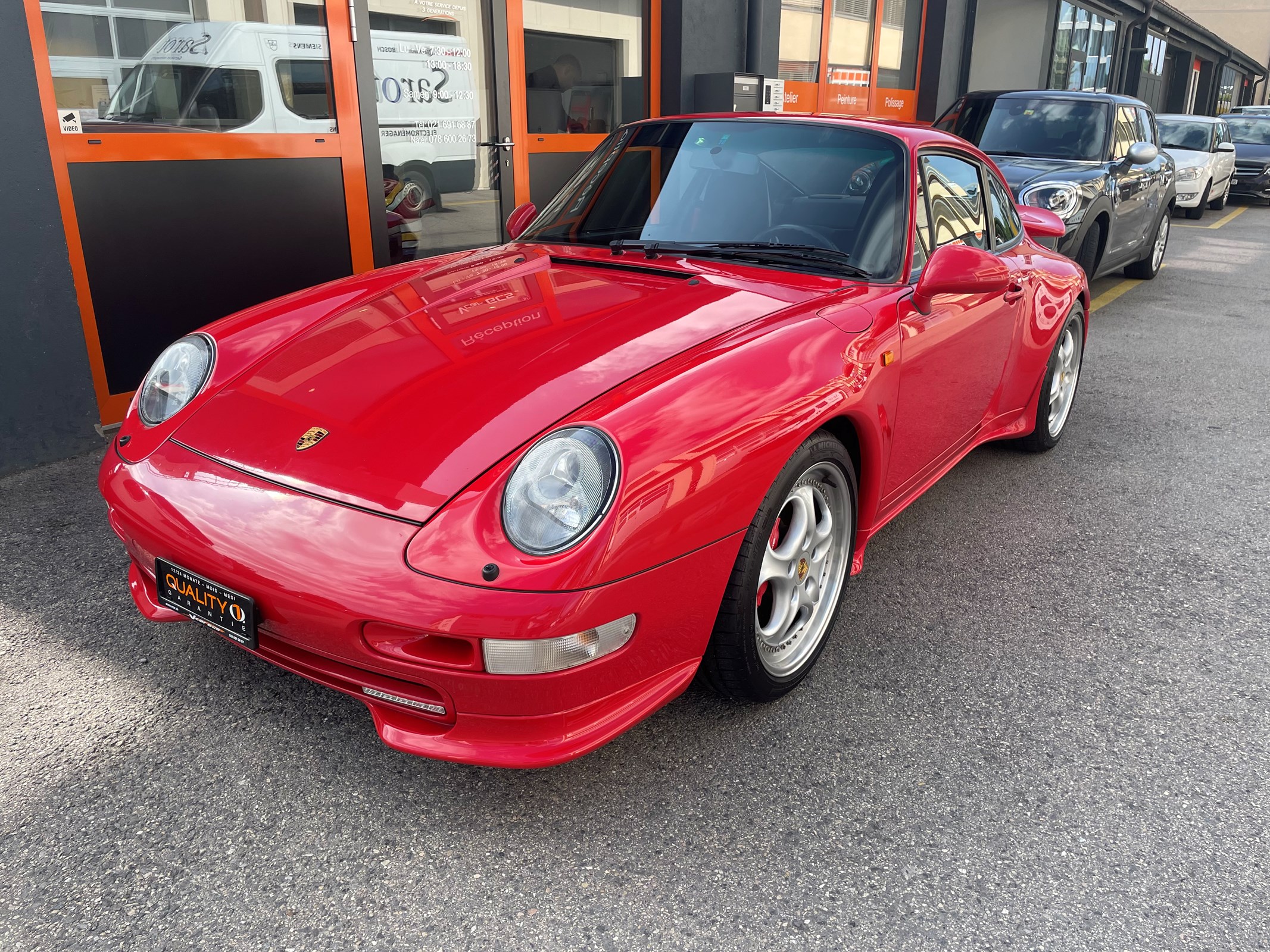 PORSCHE 911 Carrera