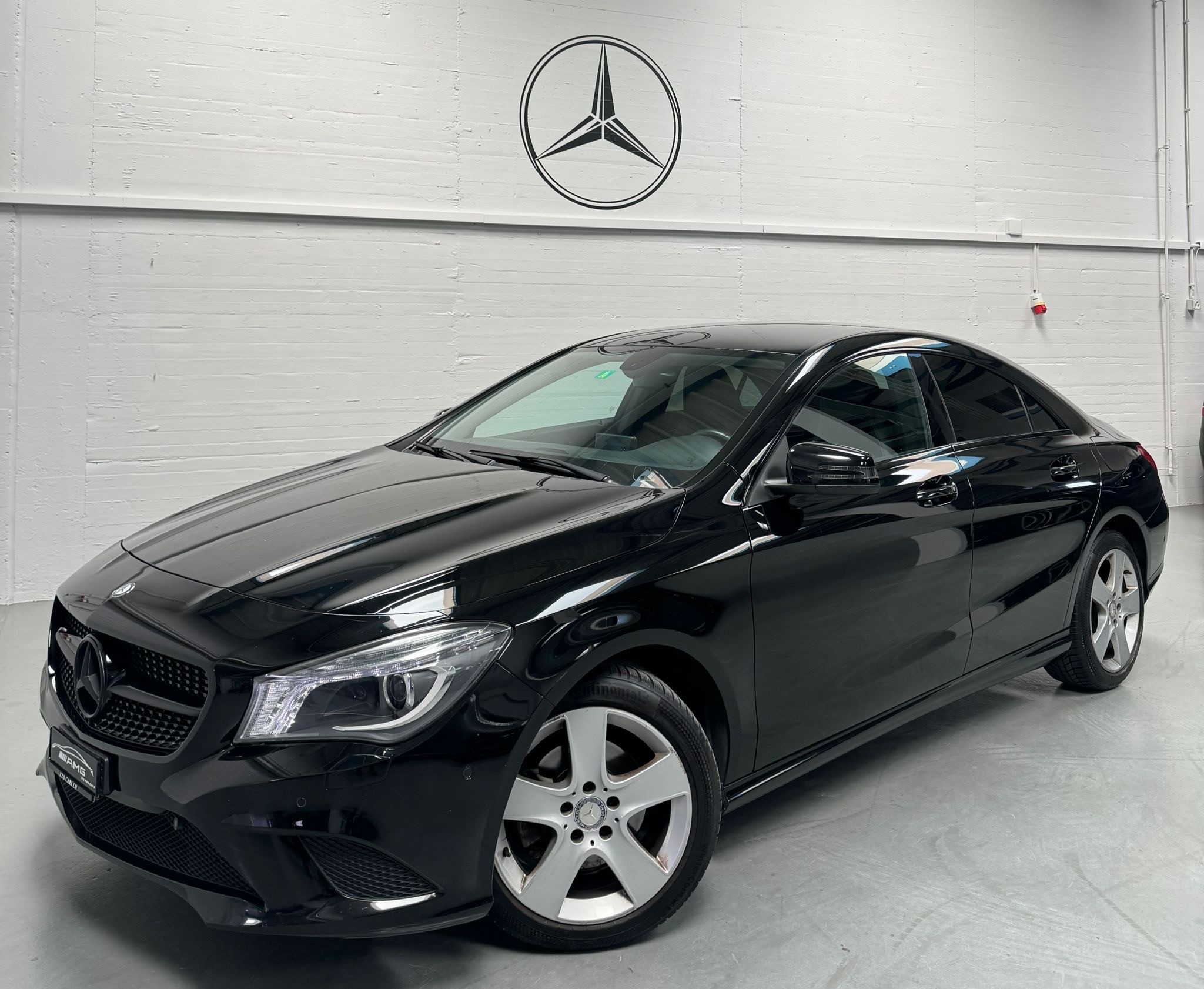 MERCEDES-BENZ CLA 200 Night Star