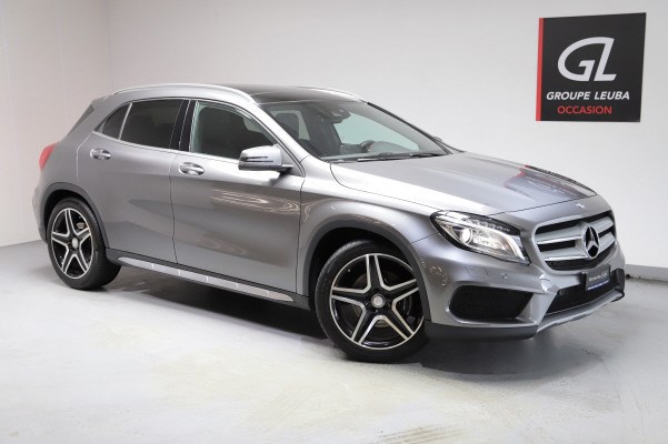 MERCEDES-BENZ GLA 250 AMG Line 4Matic