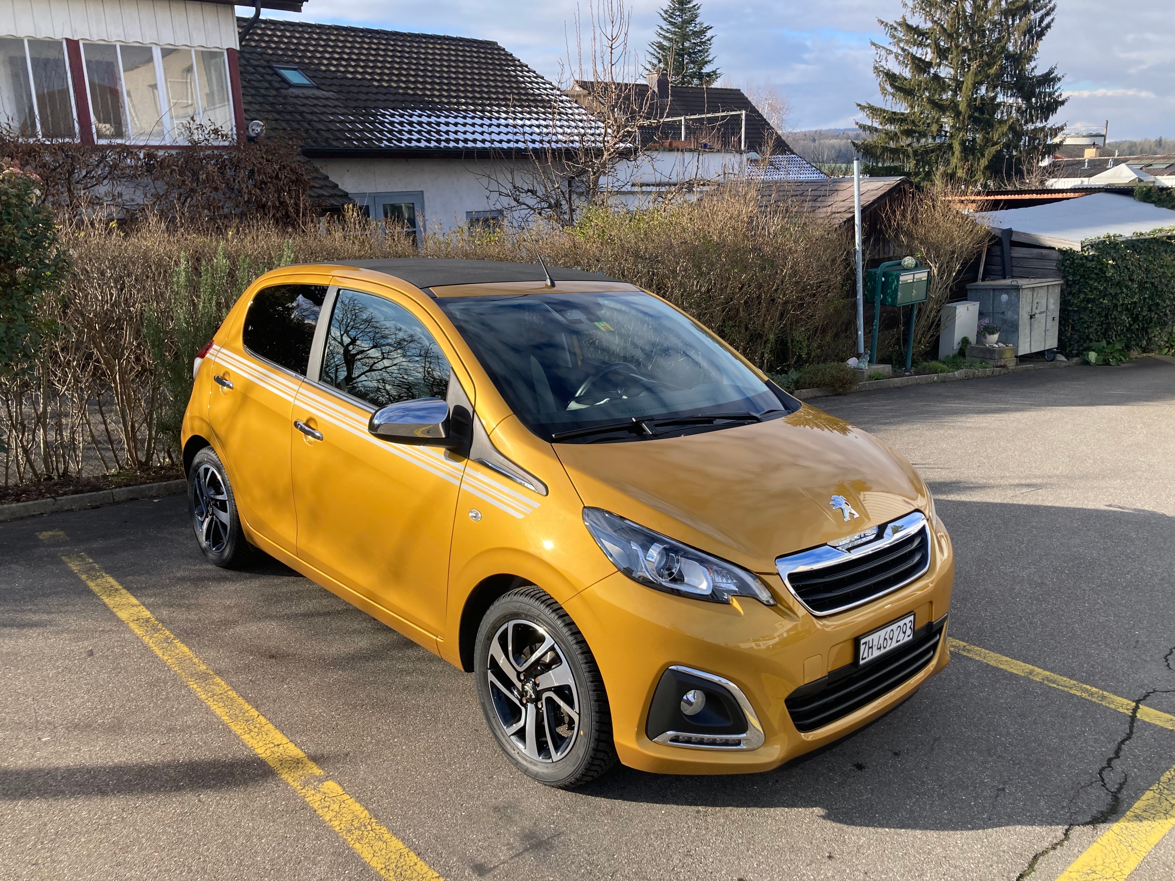 PEUGEOT 108 1.2 VTi Collection Top