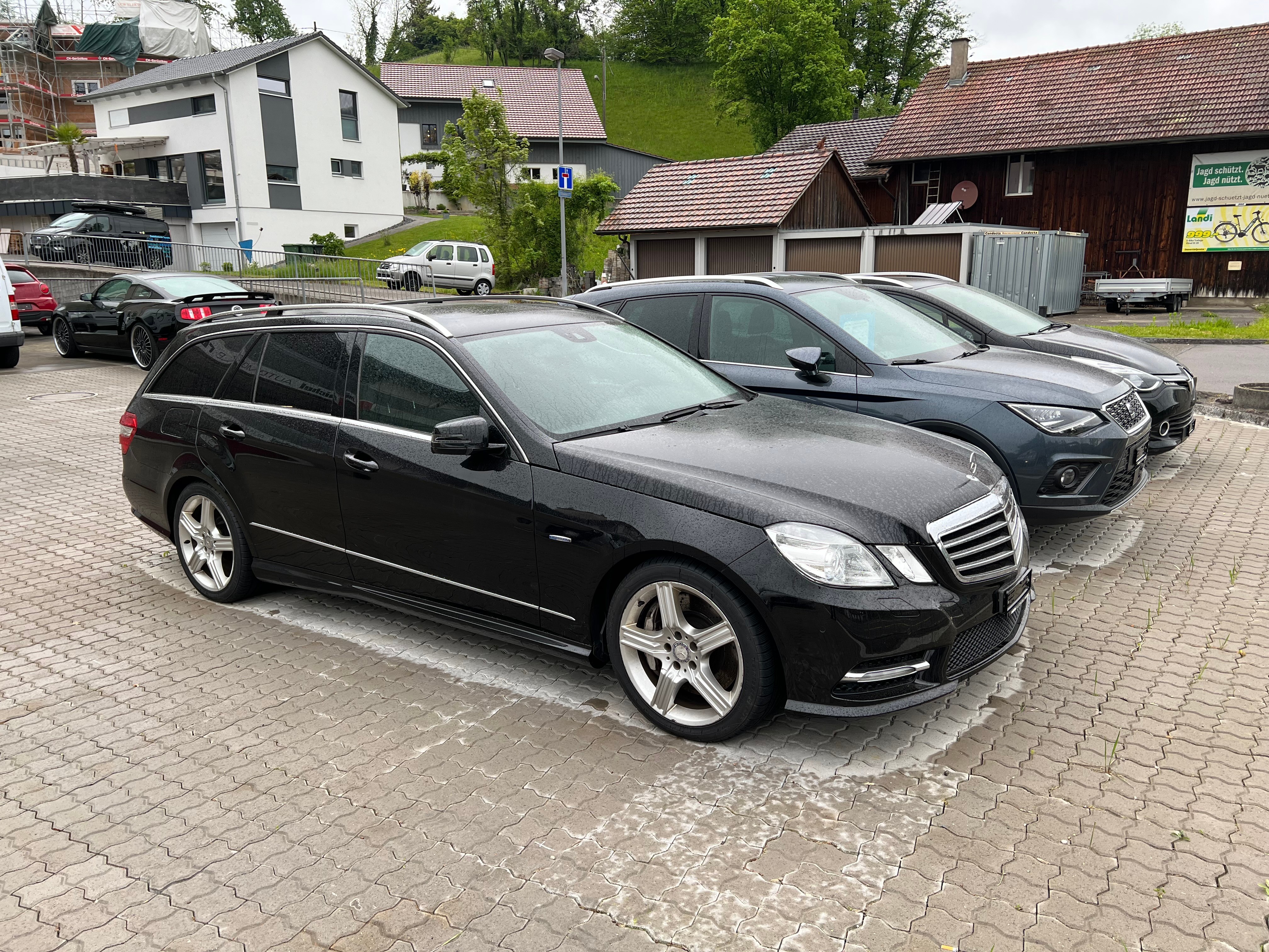 MERCEDES-BENZ E 500 CGI Avantgarde 4Matic 7G-Tronic