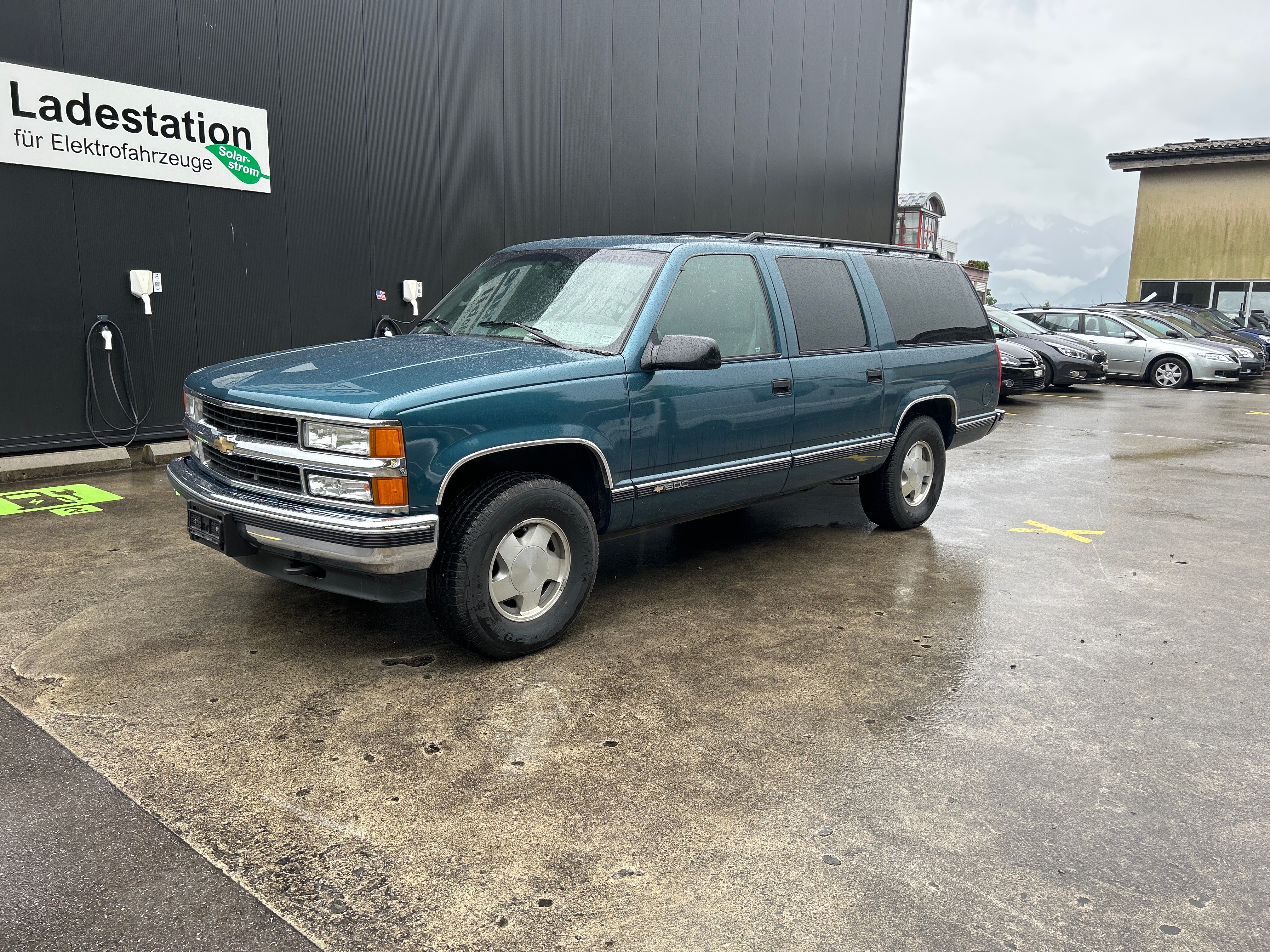 CHEVROLET Suburban 5.7 V8 4X4