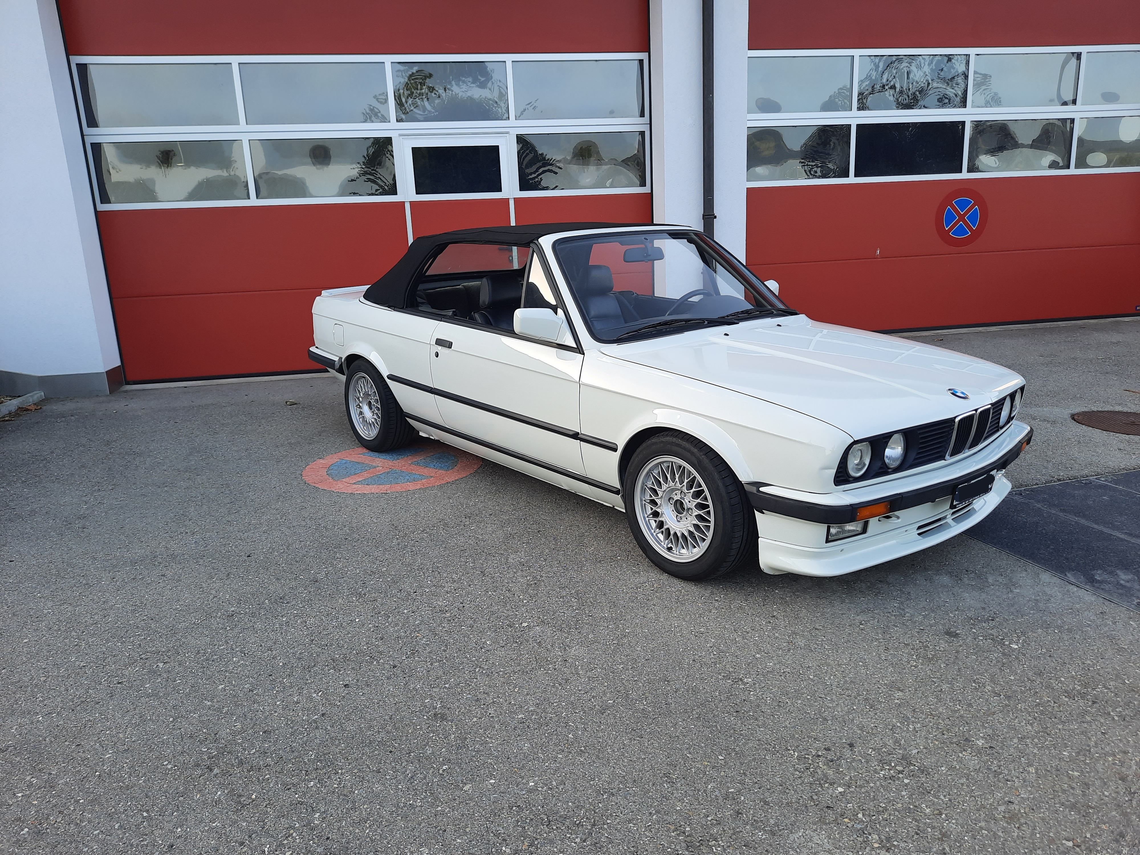 BMW 325i e30