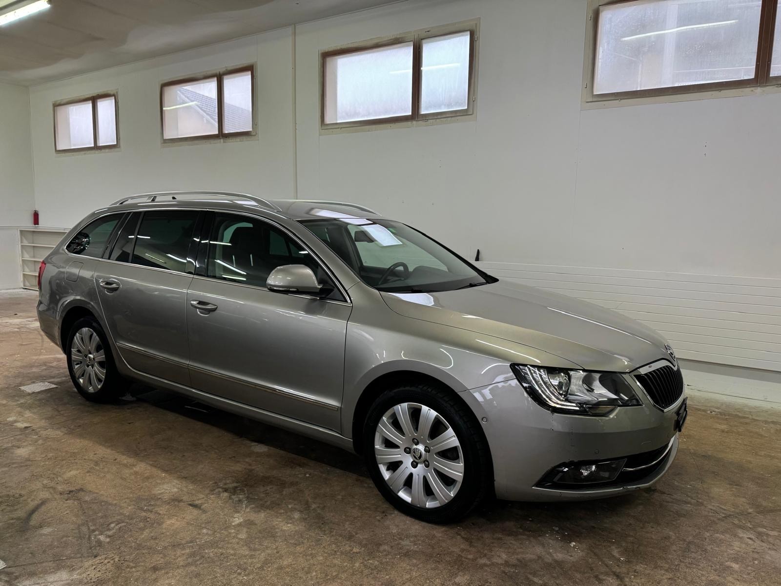 SKODA Superb Combi 3.6 FSI Elegance 4x4 DSG