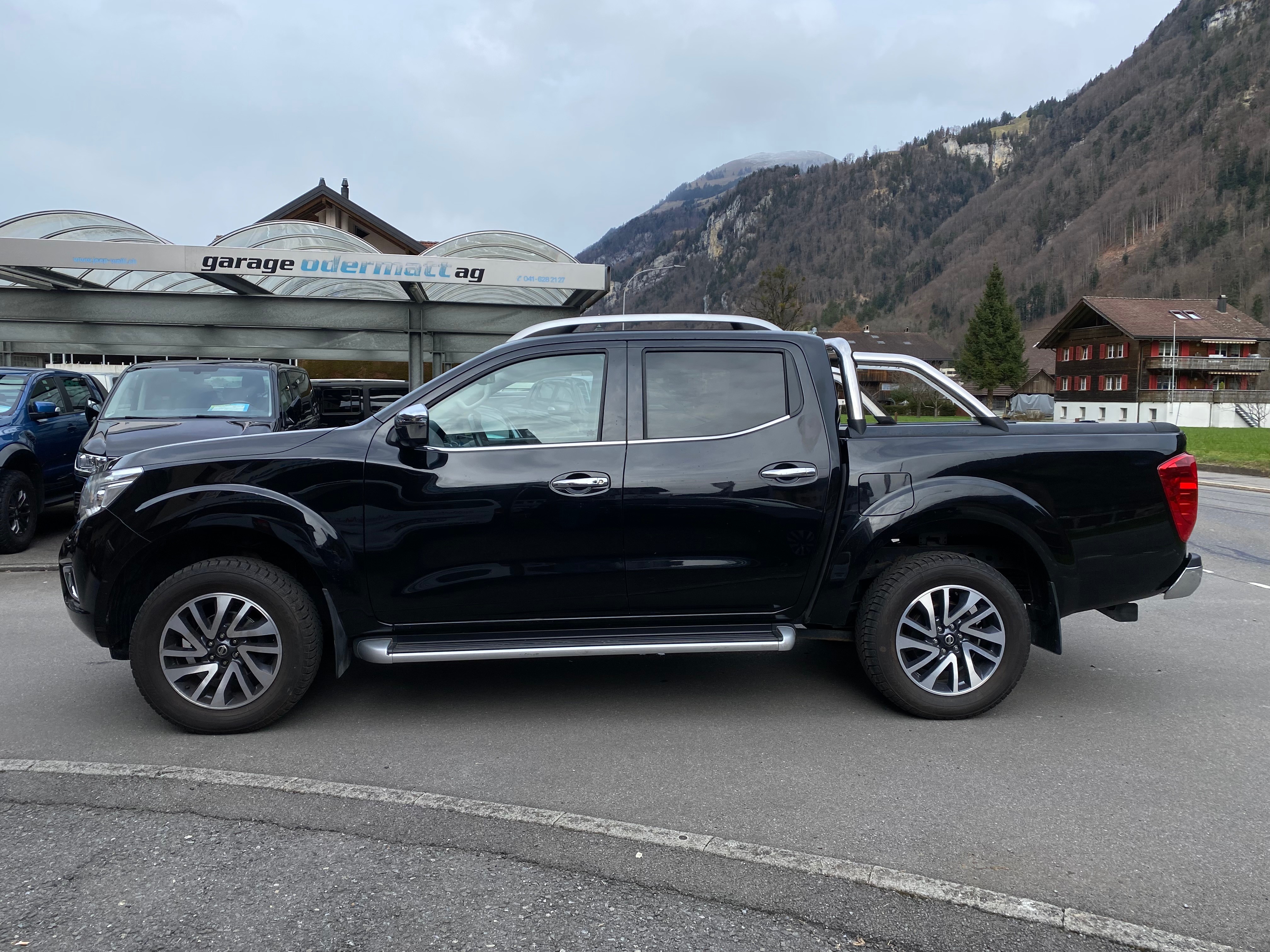 NISSAN Navara Double Cab Tekna 2.3 dCi 4WD Automatic