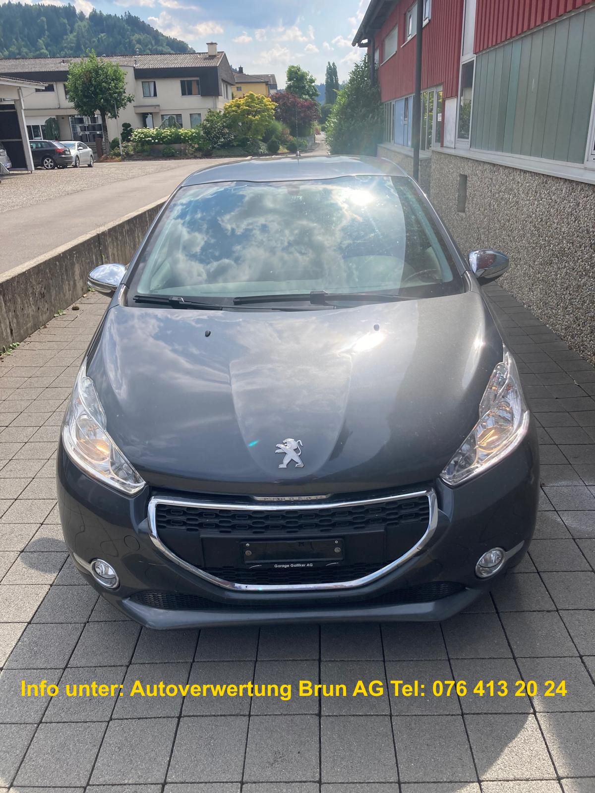 PEUGEOT 208 1.2 VTI