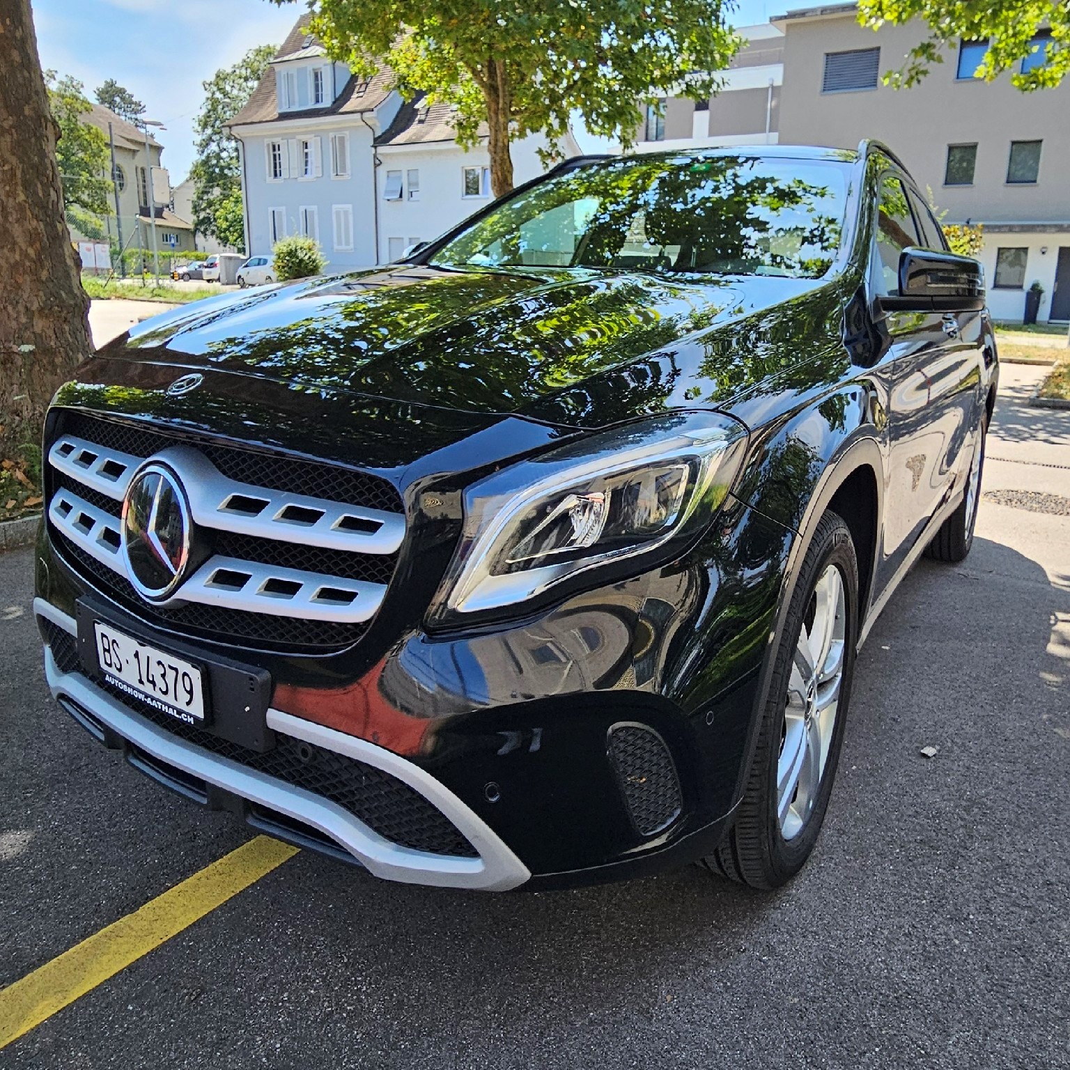 MERCEDES-BENZ GLA 200 d 7G-DCT