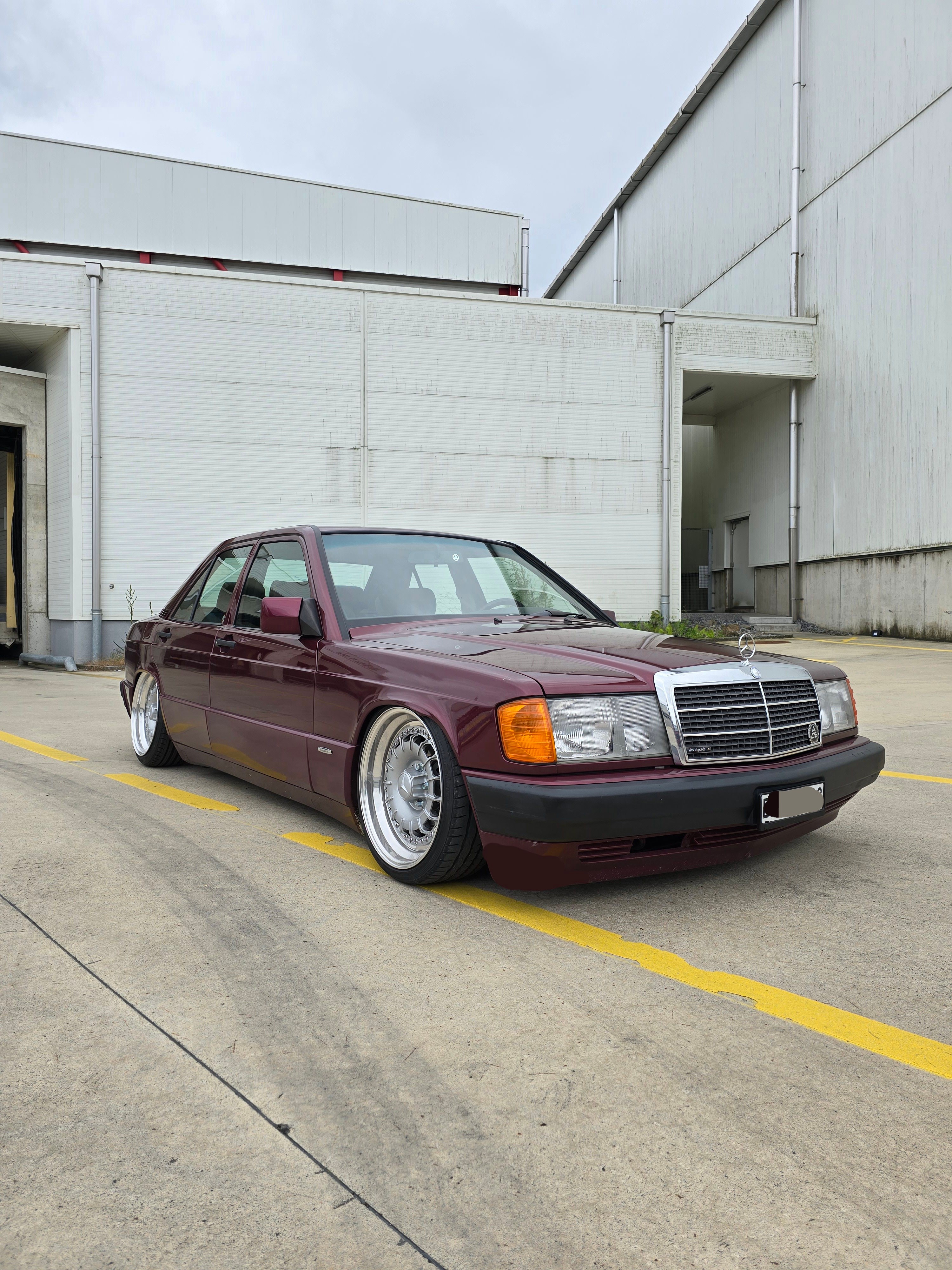 MERCEDES-BENZ 190 E 1.8 Avantgarde