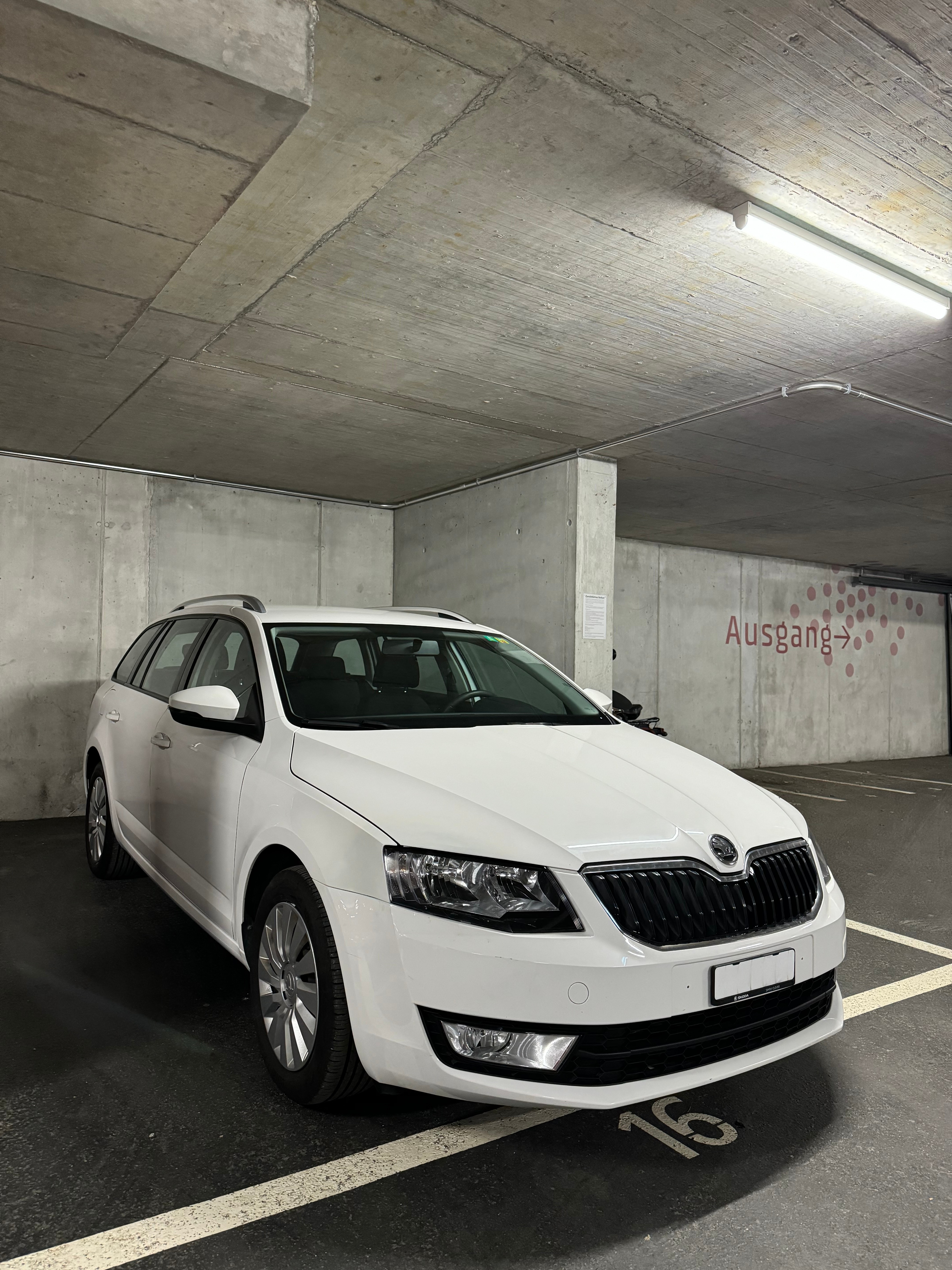 SKODA Octavia Combi 1.6 TDI Ambition 4x4