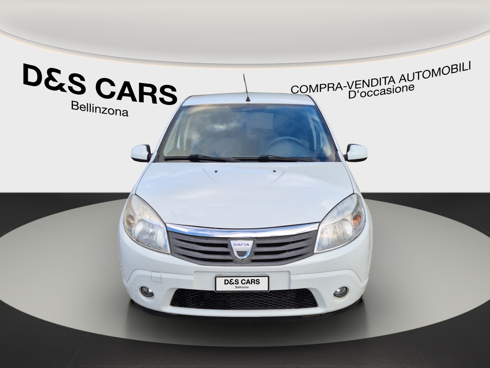 DACIA Sandero 1.6 Lauréate