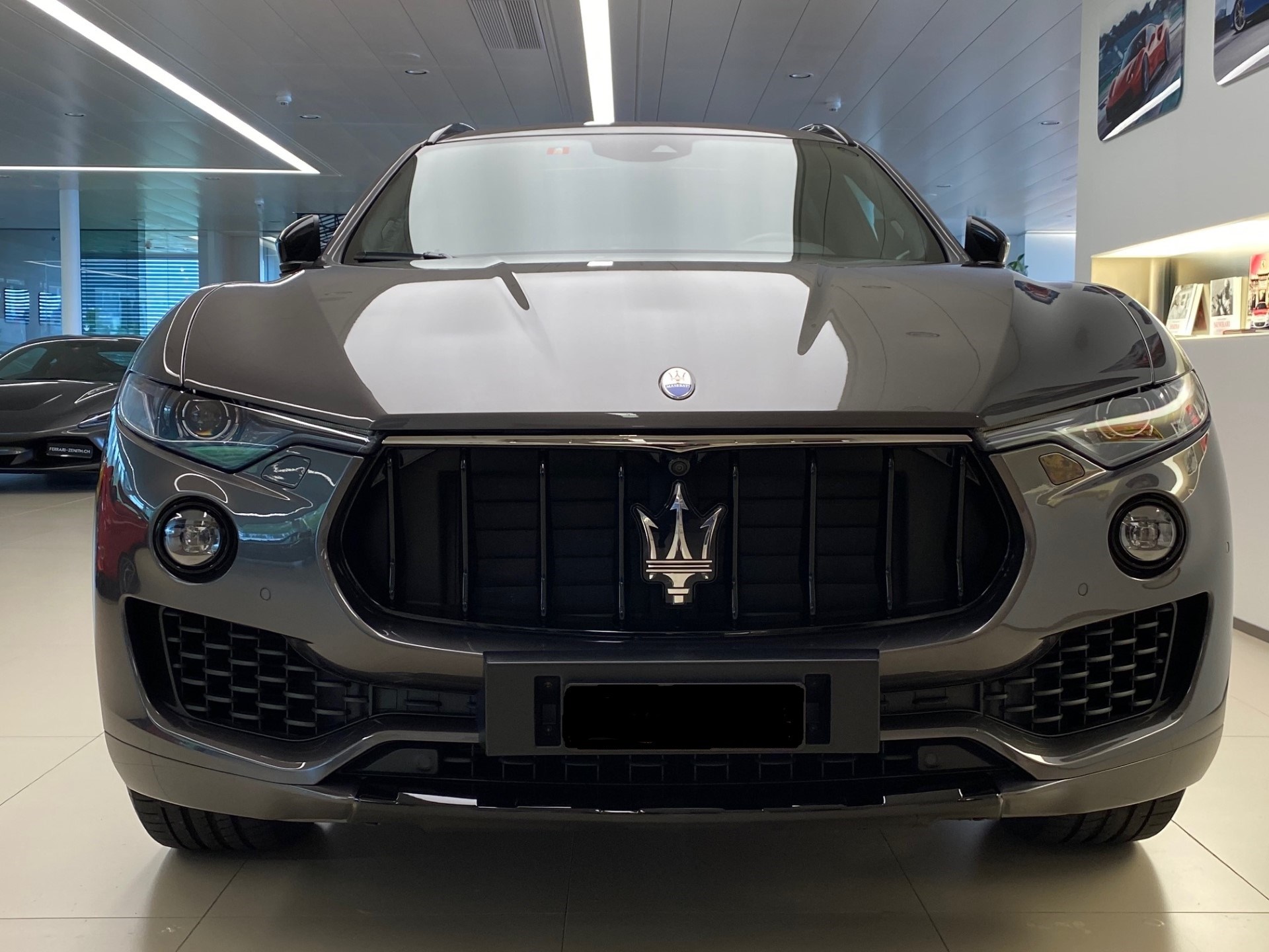 MASERATI Levante 3.0 V6 Nerissimo Automatica Grand Sport