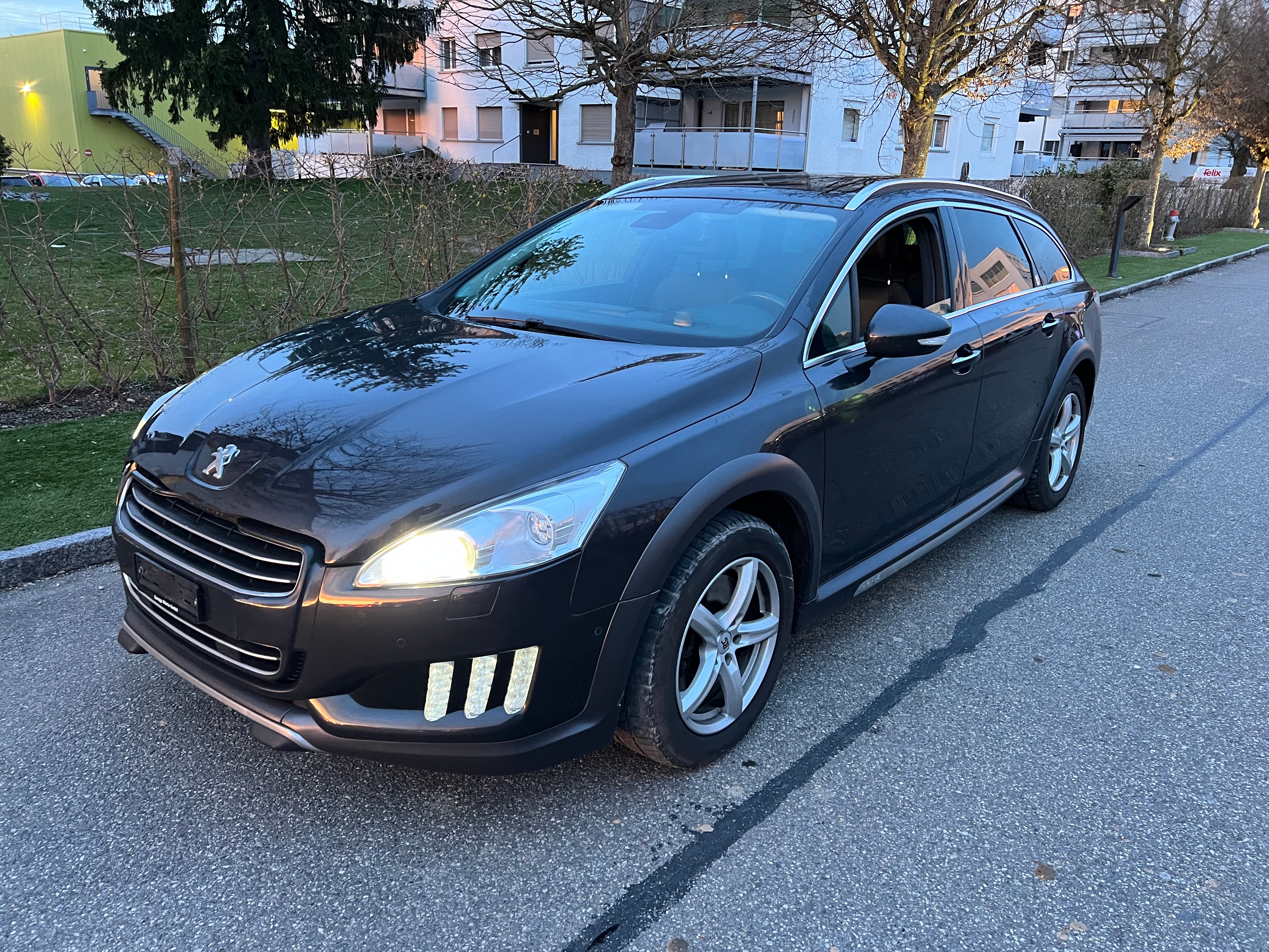 PEUGEOT 508 RXH 2.0 HDI Hybrid4 EGS6