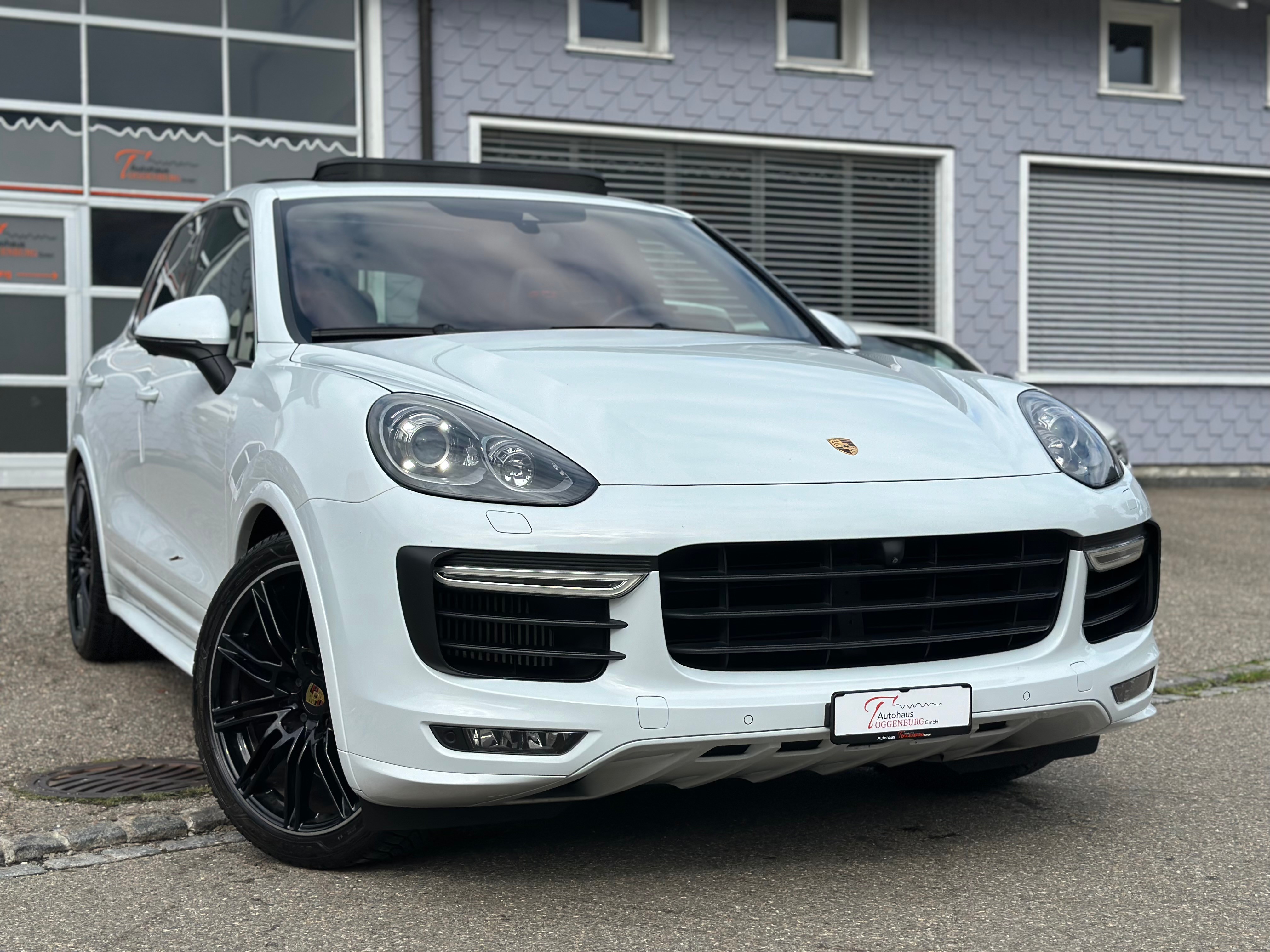 PORSCHE Cayenne GTS *CH-Fahrzeug*Facelift*