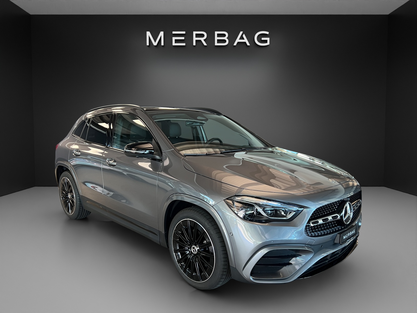 MERCEDES-BENZ GLA 220d 4M Swiss Star