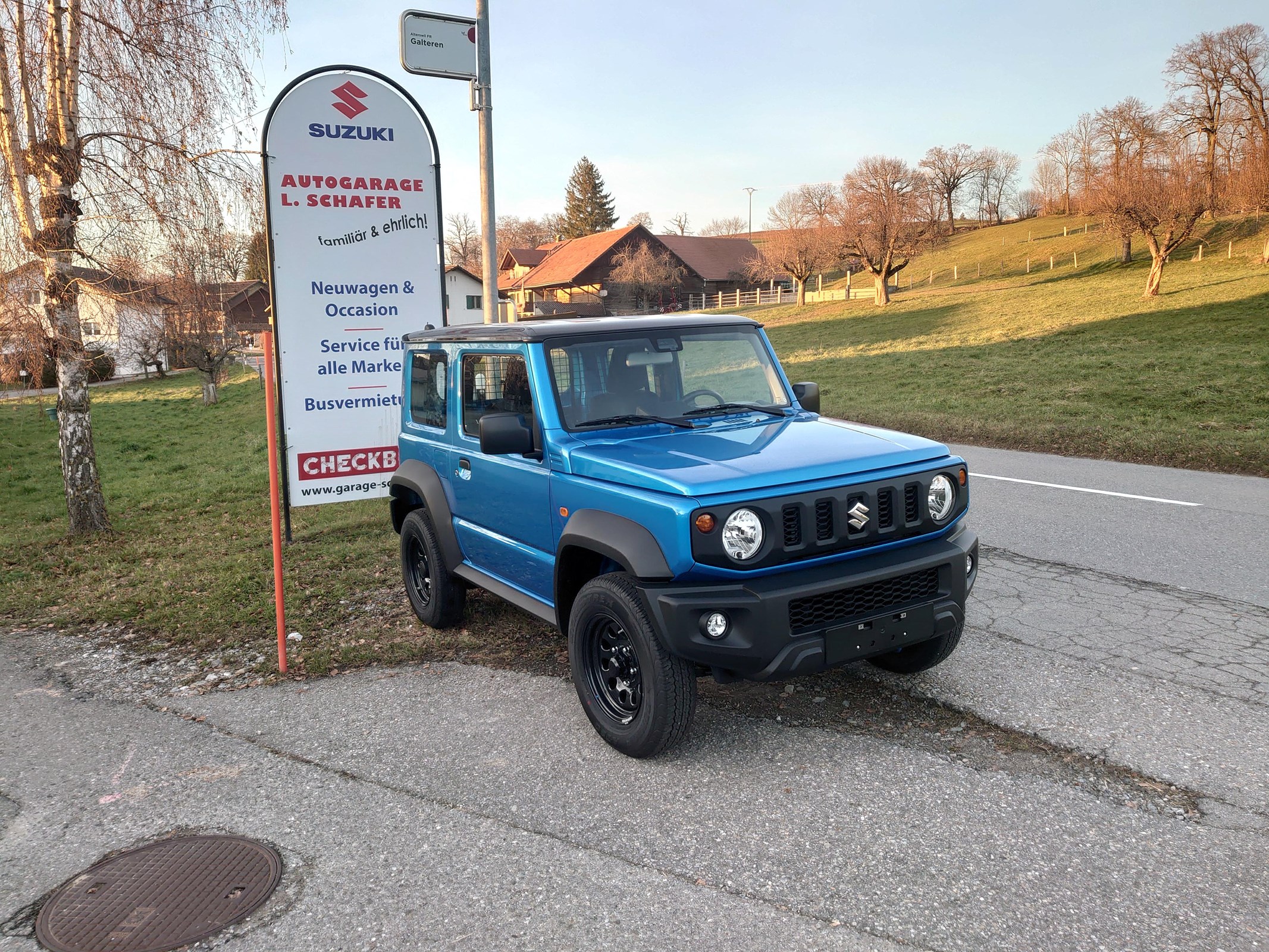 SUZUKI Jimny Country 1.5 Compact+