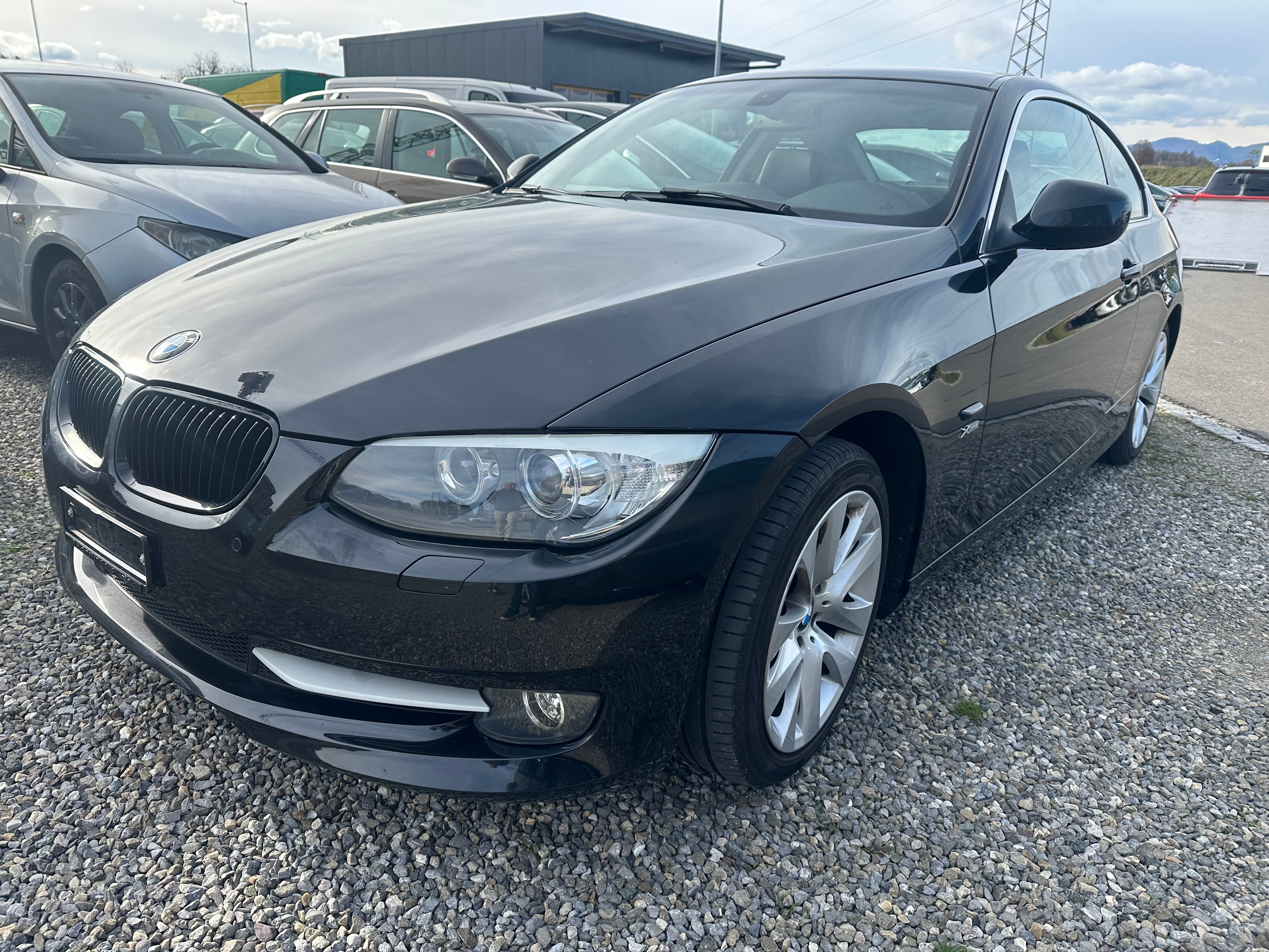 BMW 325i xDrive Coupé