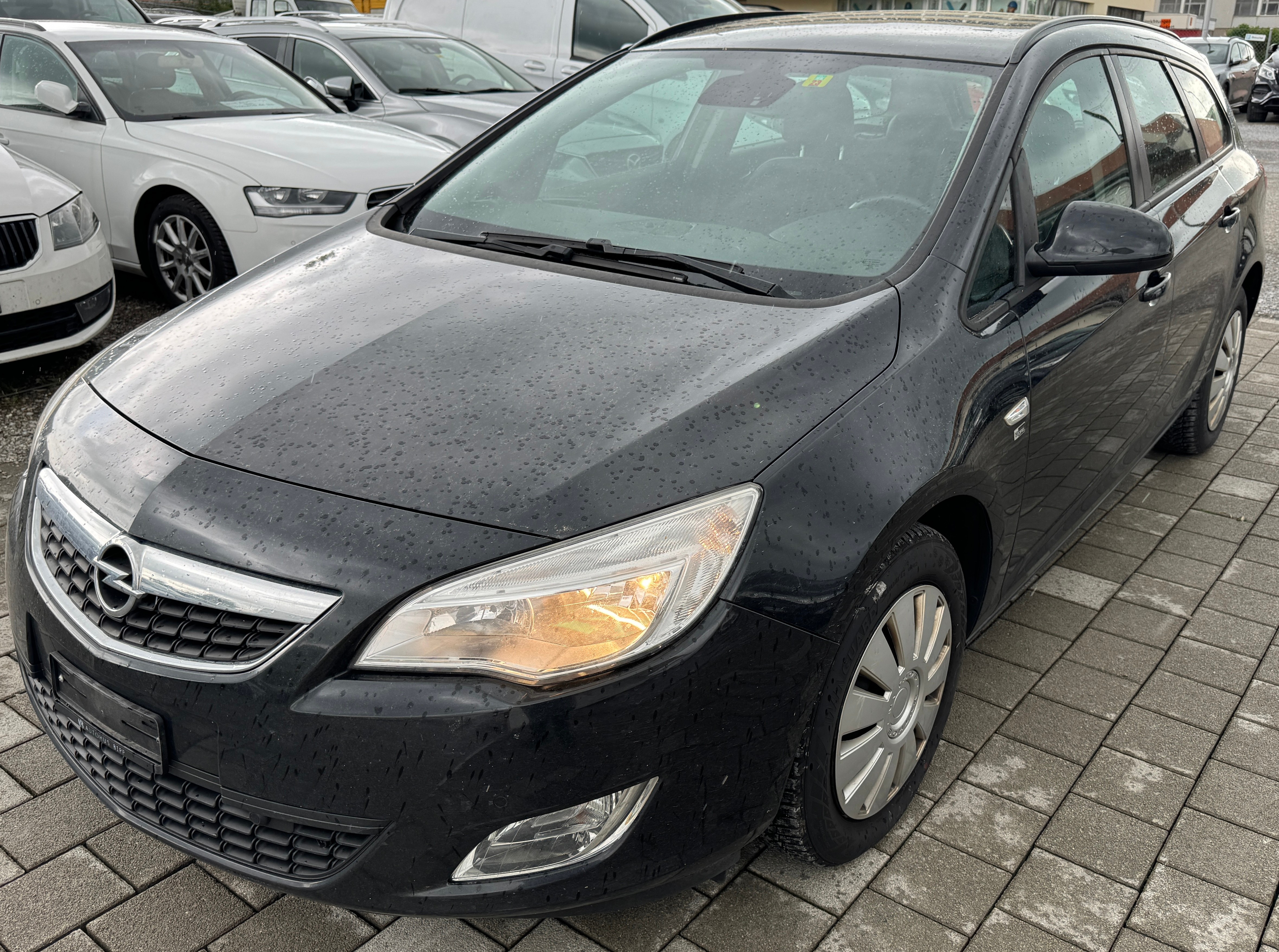 OPEL Astra SportsTourer 1.4i 16V Turbo (Kombi)