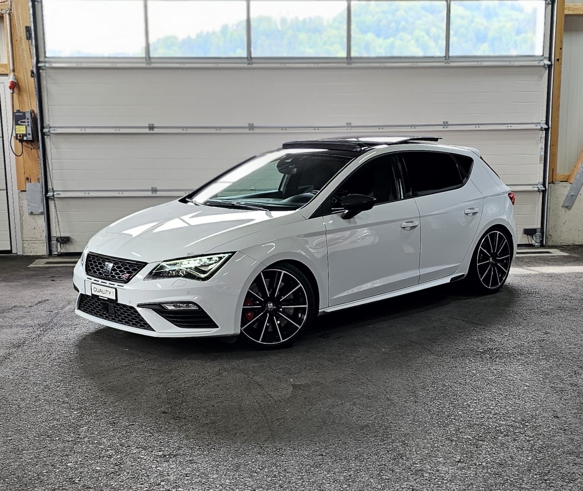 SEAT Leon 2.0 TSI Cupra 300 DSG