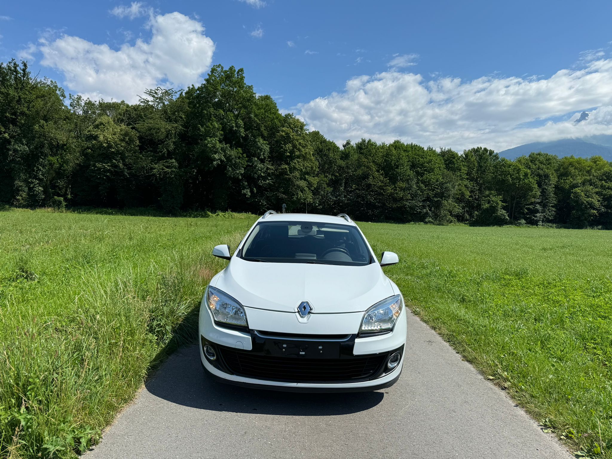 RENAULT Mégane Grandtour 1.5 dCi Dynamique EDC