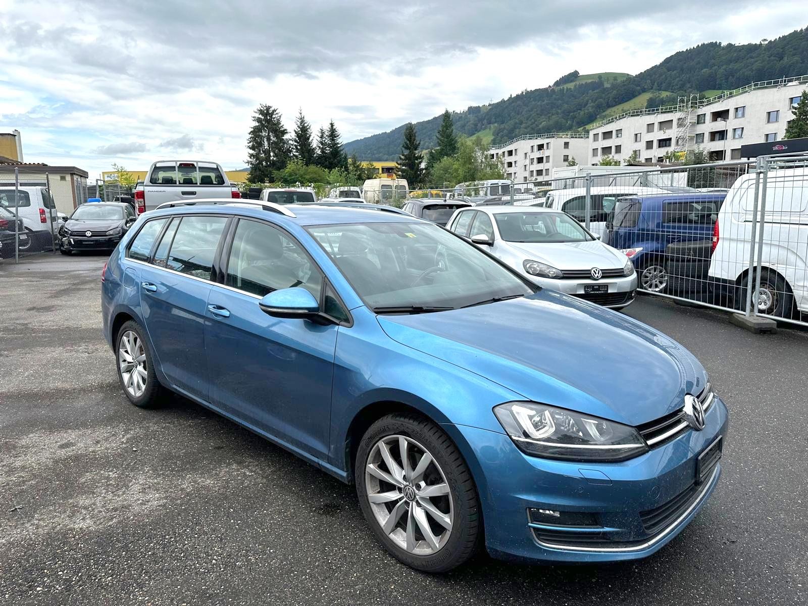 VW Golf Variant 2.0 TDI Highline 4Motion